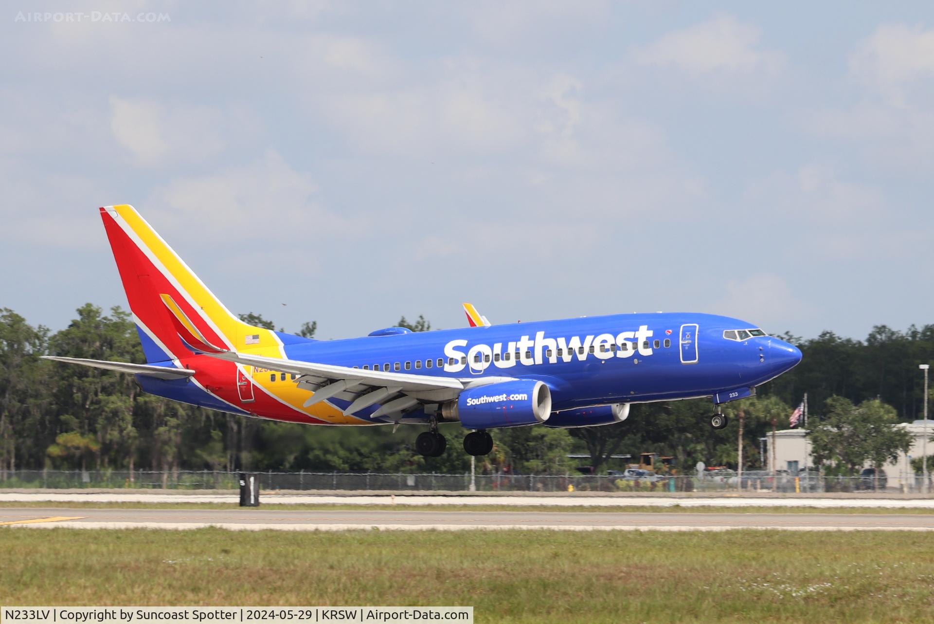 N233LV, 2006 Boeing 737-7H4 C/N 32501, Southwest Flight 759 arrives on Runway 6 at Southwest Florida International Airport following flight from Indianapolis International Airport