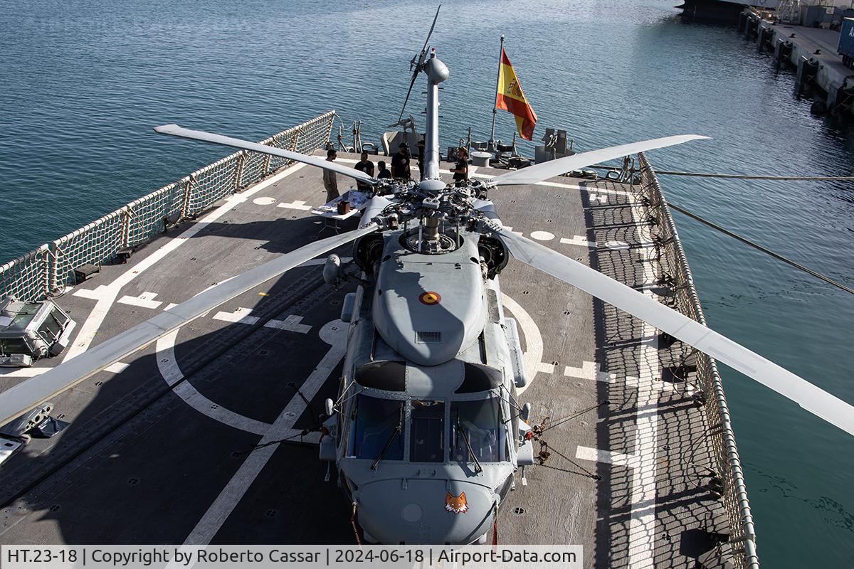 HT.23-18, Sikorsky SH-60F Seahawk C/N 70618, Grand Harbour
