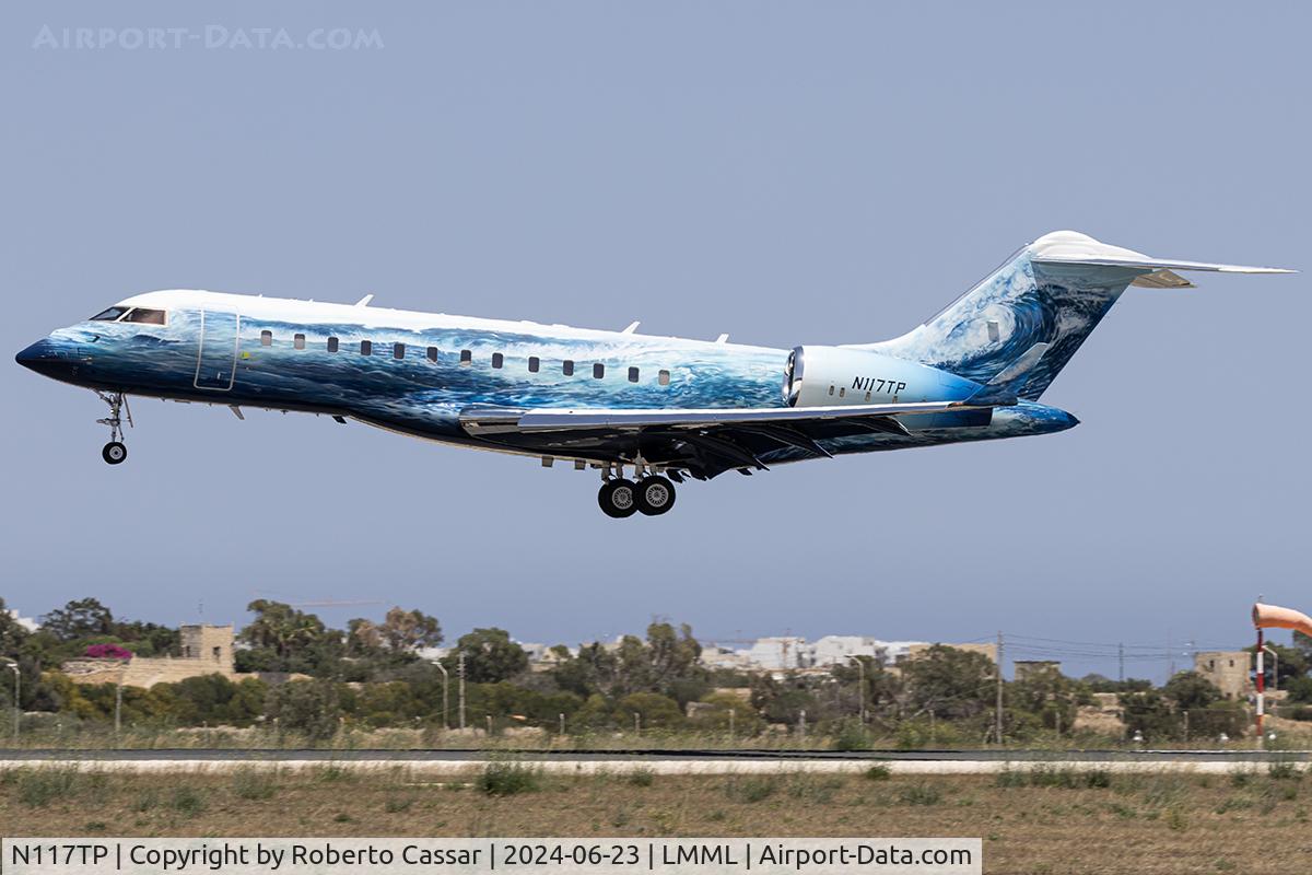 N117TP, 2005 Bombardier BD-700-1A10 Global Express C/N 9175, Runway 31