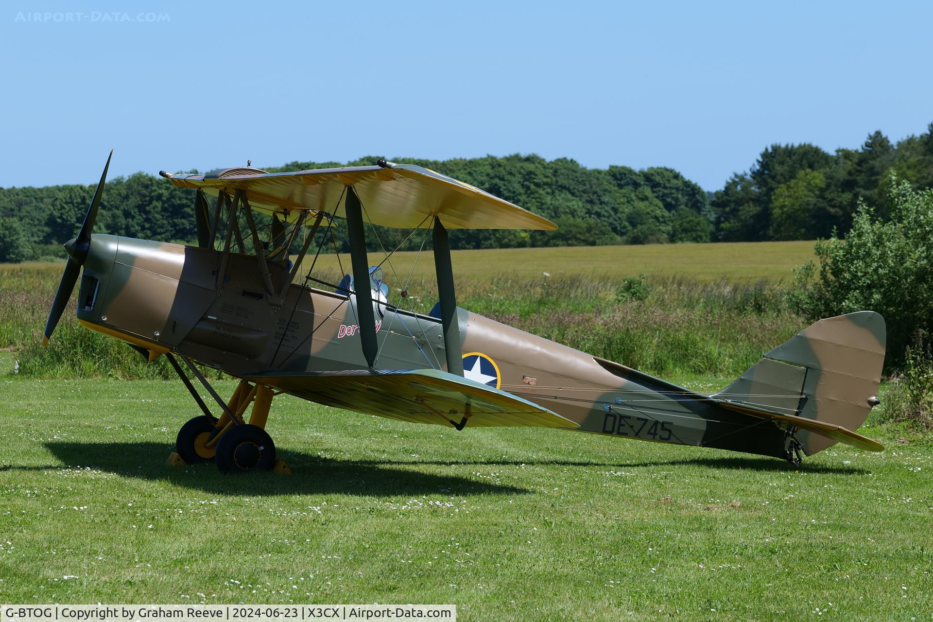 G-BTOG, 1944 De Havilland DH-82A Tiger Moth II C/N 86500, Parked at Northrepps.