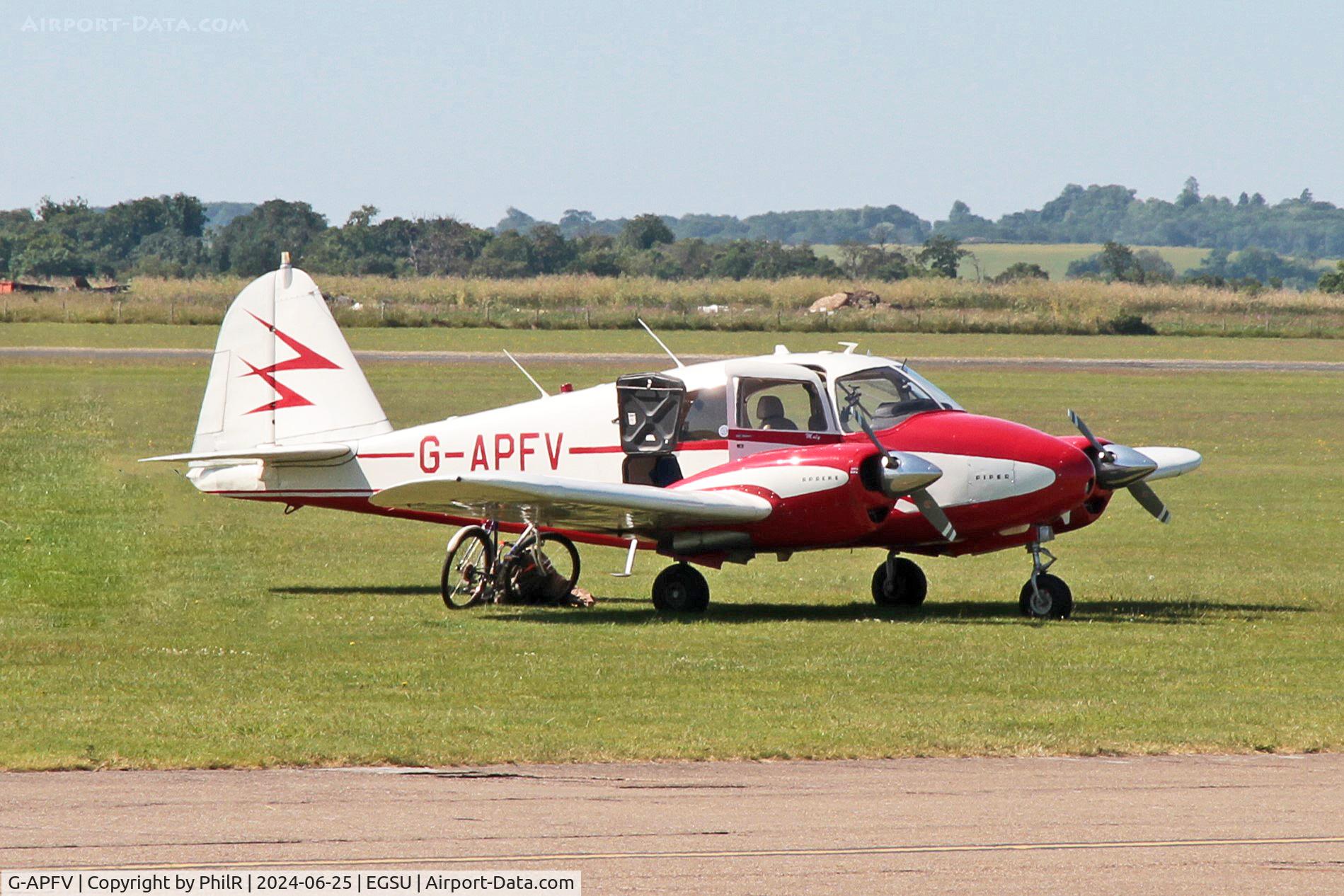 G-APFV, 1959 Piper PA-23-160 Apache C/N 23-1686, G-APFV 1959 Piper PA-23-160 Apache Duxford 25.06.245 (2)