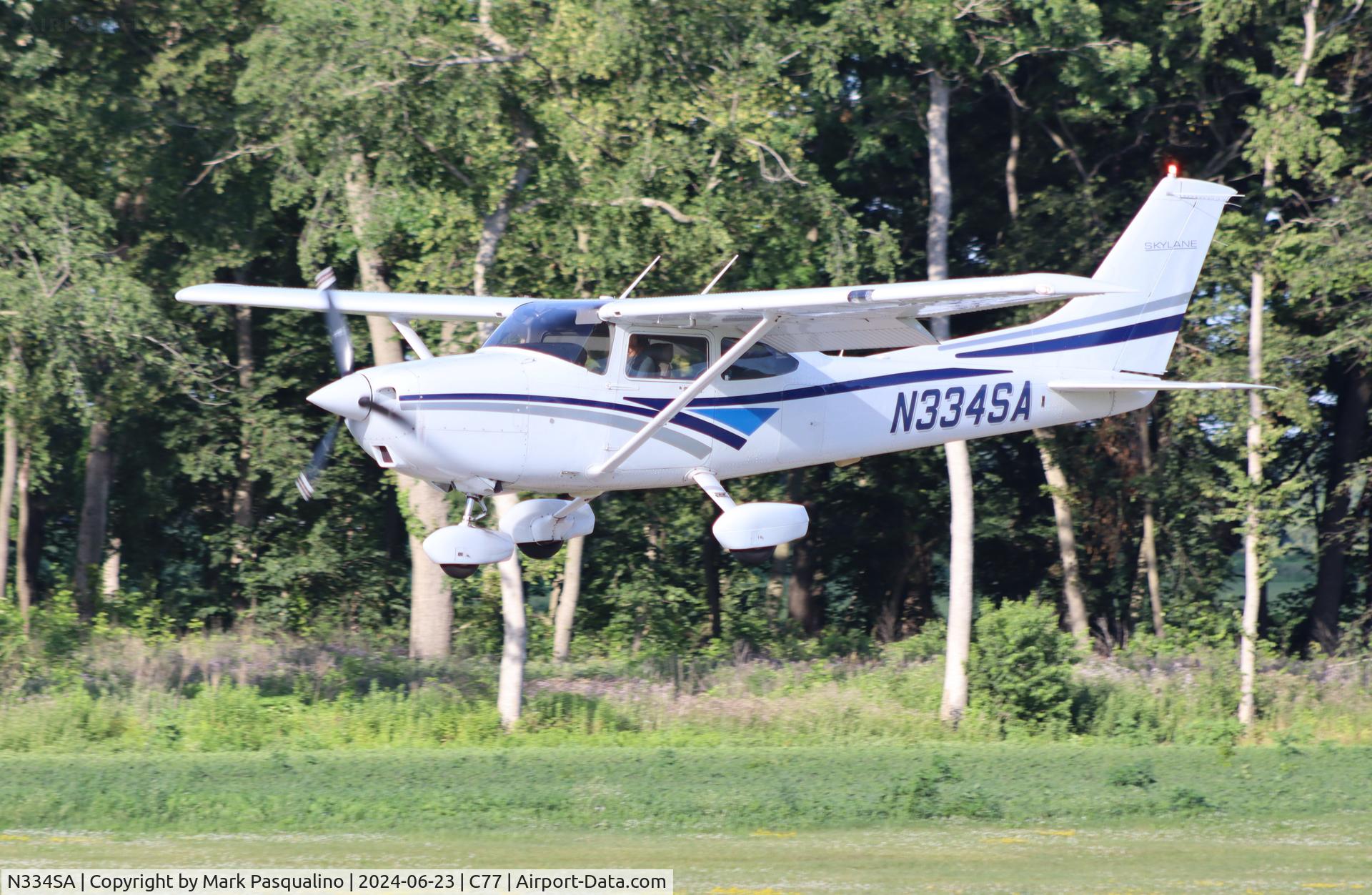 N334SA, 1998 Cessna 182S Skylane C/N 18280393, Cessna 182S