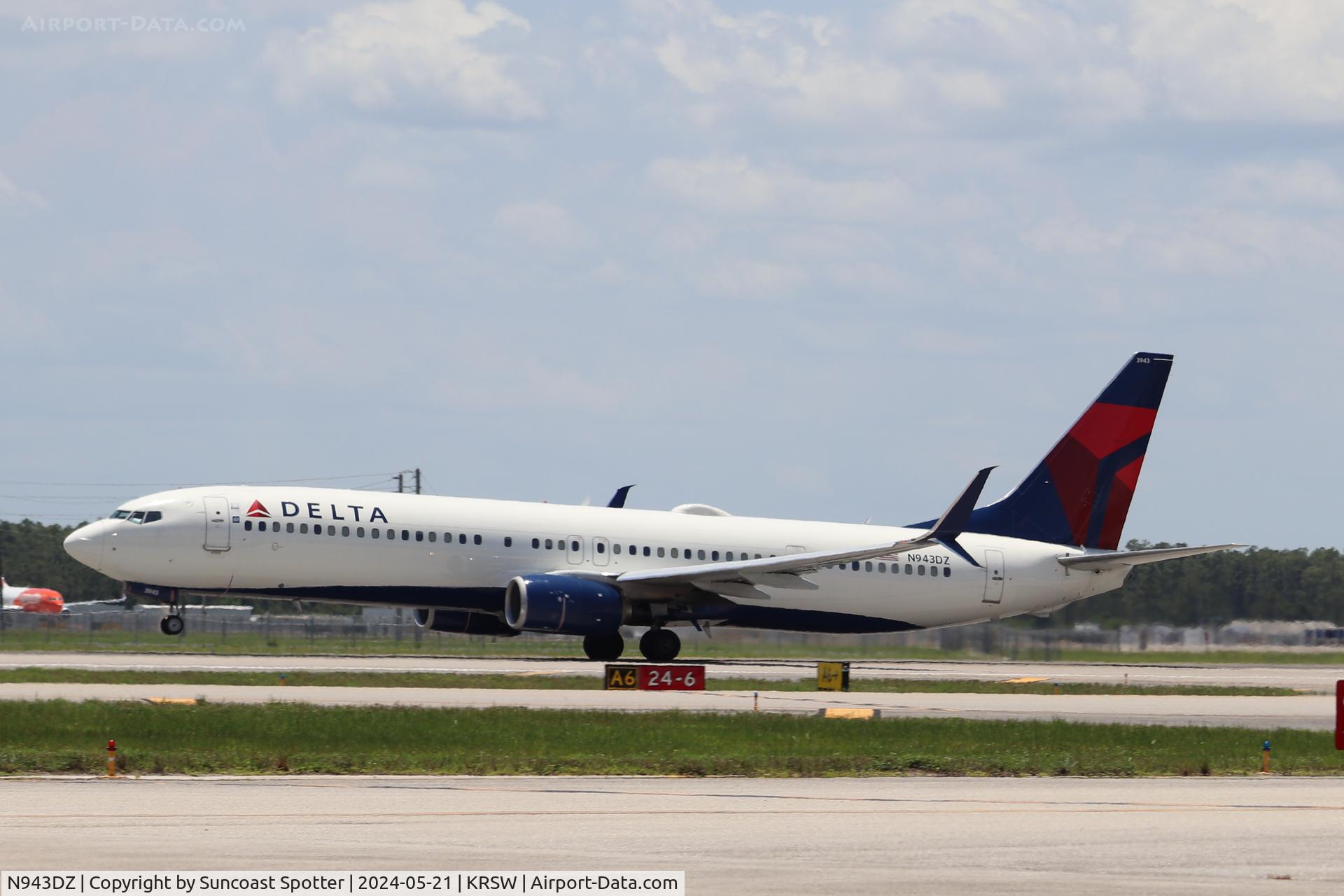 N943DZ, 2013 Boeing 737-9GPER C/N 38687, Delta Flight 795 departs Runway 6 at Southwest Florida International Airport enroute to Hartsfield-Jackson Atlanta International Airport