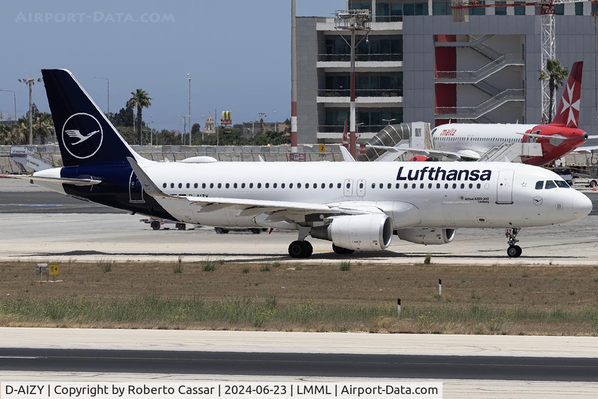 D-AIZY, 2013 Airbus A320-214 C/N 5769, Park 9