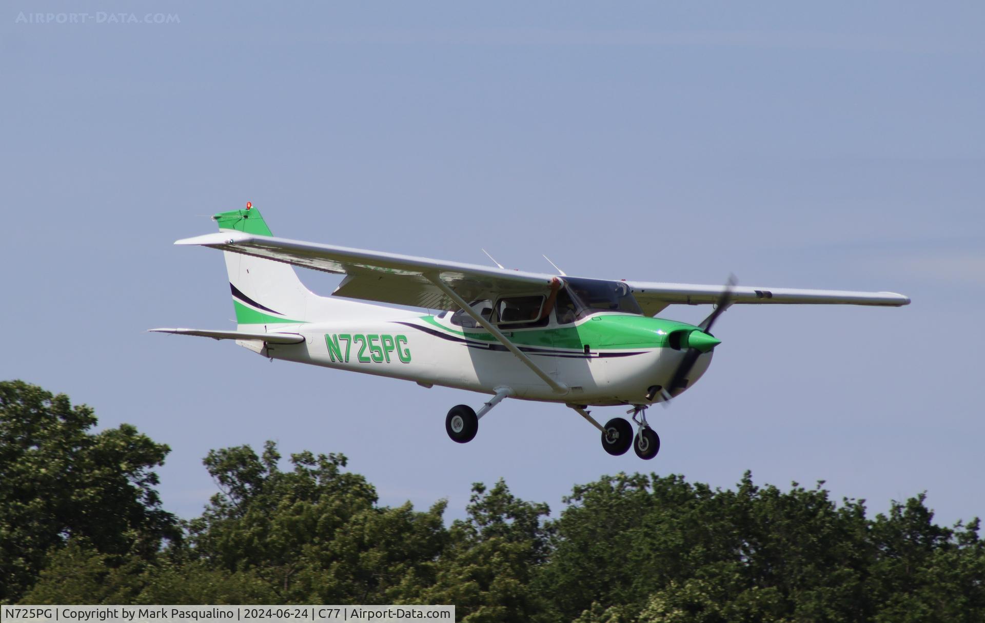 N725PG, 1998 Cessna 172S C/N 172S8009, Cessna 172S