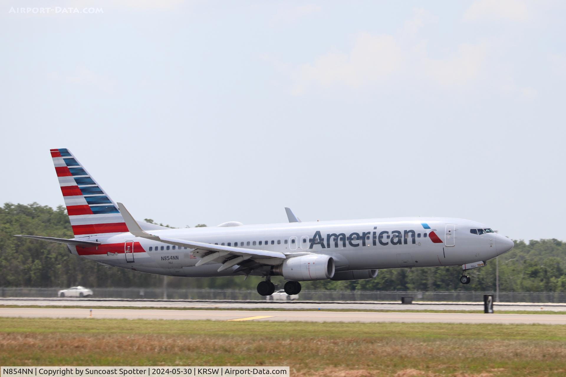 N854NN, 2010 Boeing 737-823 C/N 33214, American Flight 1451 arrives on Runway 6 at Southwest Florida International Airport following a weather diversion on a flight from Harry Reid International Airport to Miami International Airport