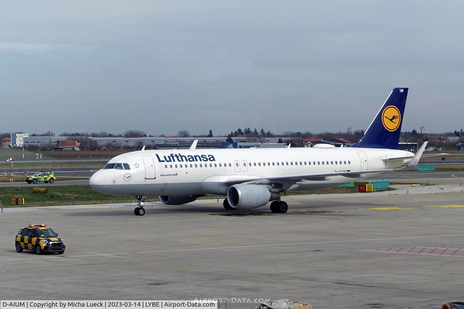 D-AIUM, 2015 Airbus A320-214 C/N 6577, At Nikola Tesla