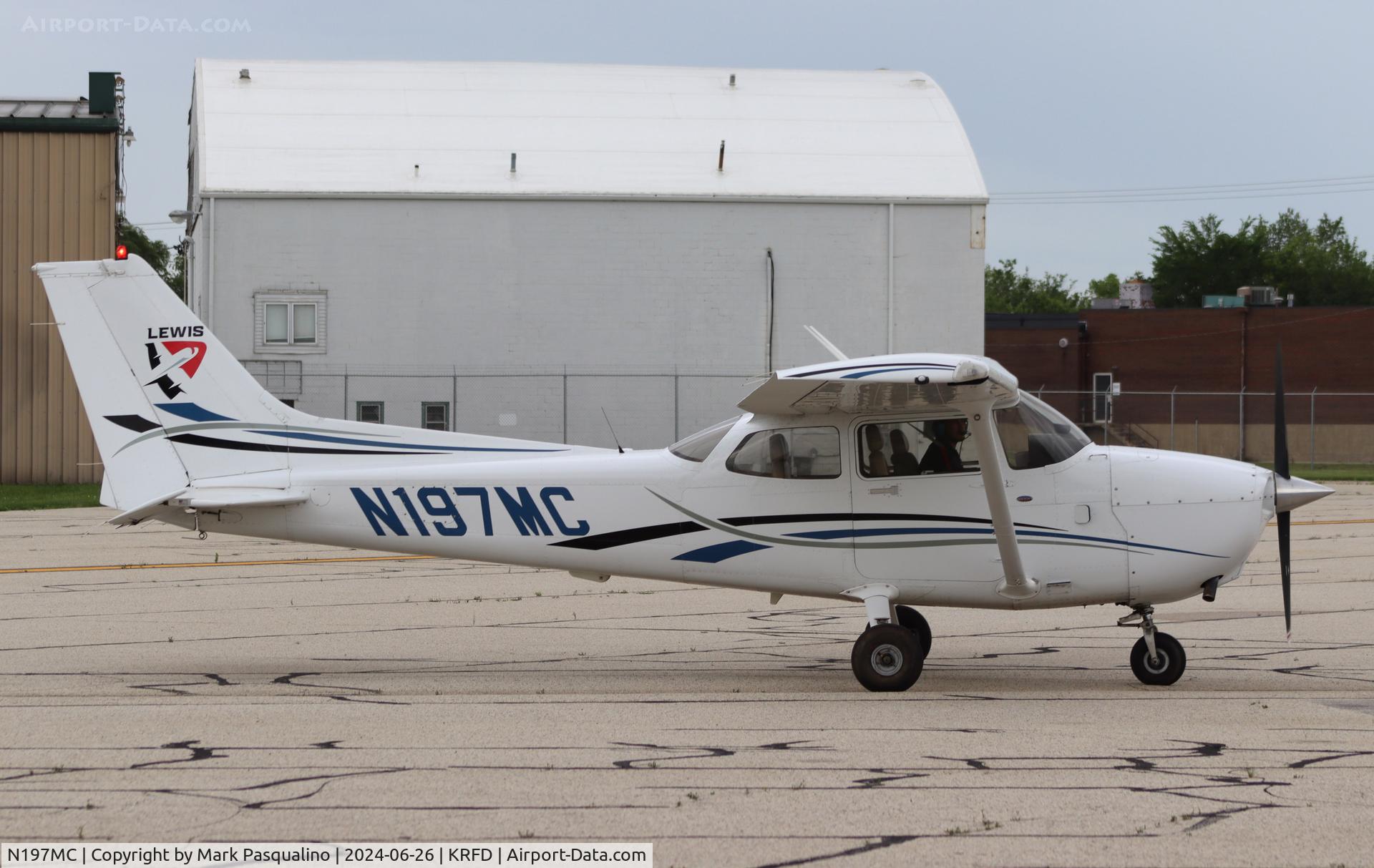 N197MC, 2006 Cessna 172S C/N 172S10197, Cessna 172S