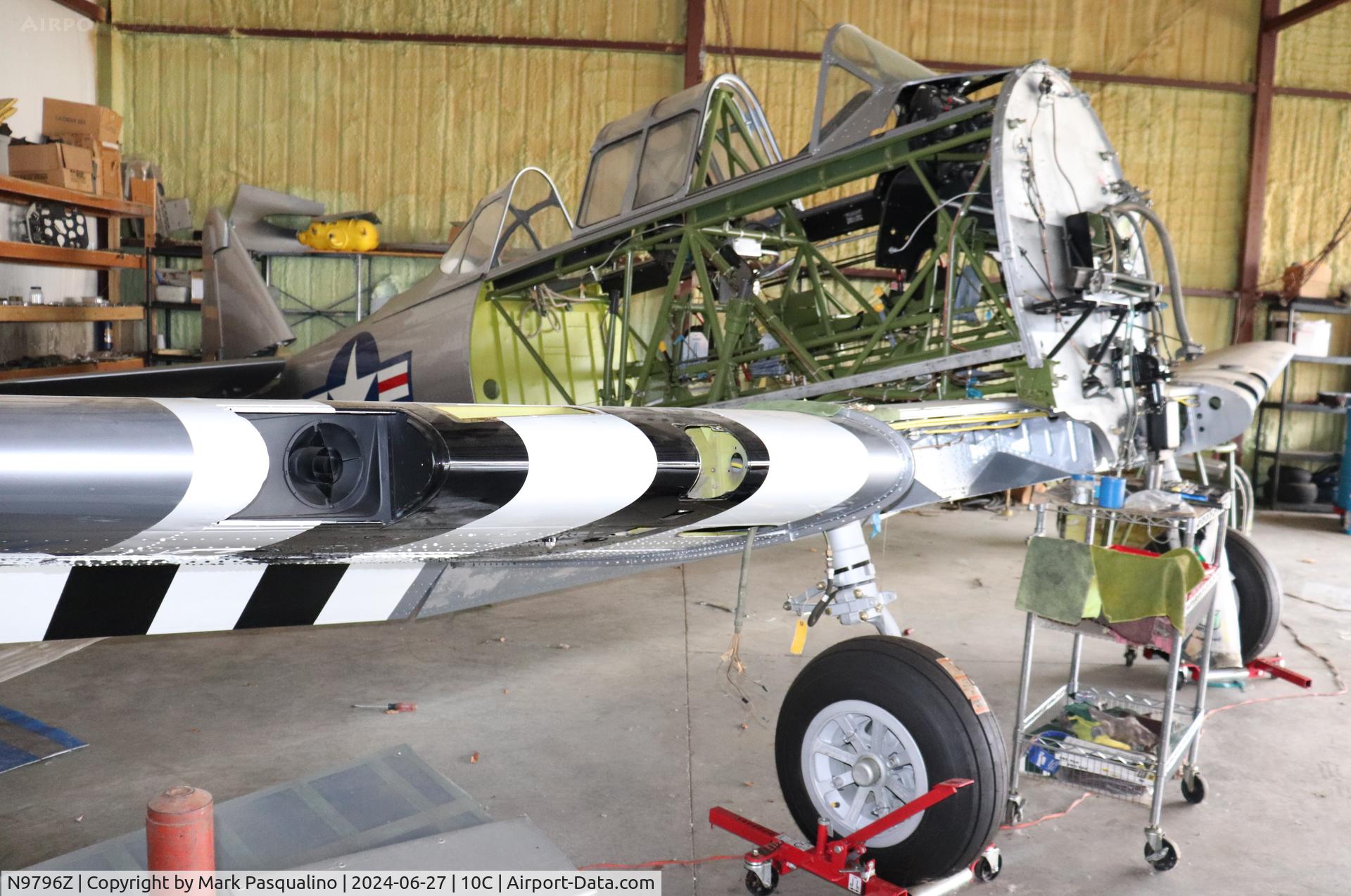 N9796Z, 1941 North American/victoria Mnt Lt AT-6A C/N AJ-935, North American AT-6A has not flown since 1960