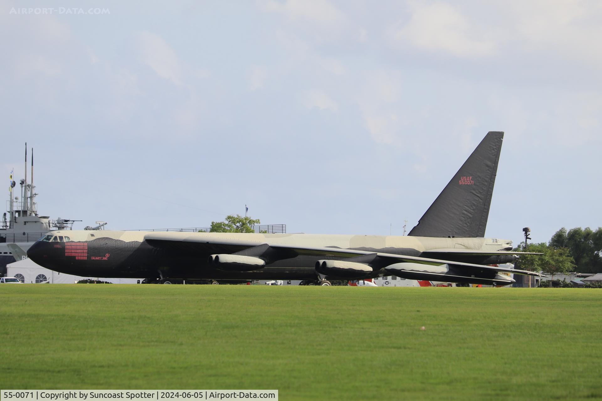 55-0071, 1955 Boeing B-52D-55-BO Stratofortress C/N 17193, A US Air Force B-52 Stratofortress sits on display at the USS Battleship Alabama Memorial Park