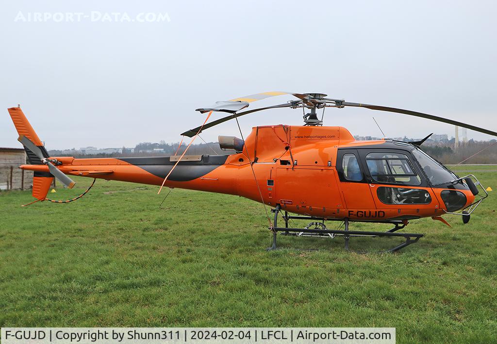 F-GUJD, 2008 Eurocopter AS-350-B3 Ecureuil C/N 4569, Parked in the grass...