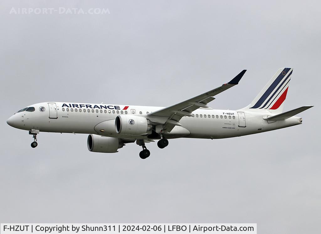 F-HZUT, 2023 Airbus Canada A220-300 C/N 55210, Landing rwy 32L