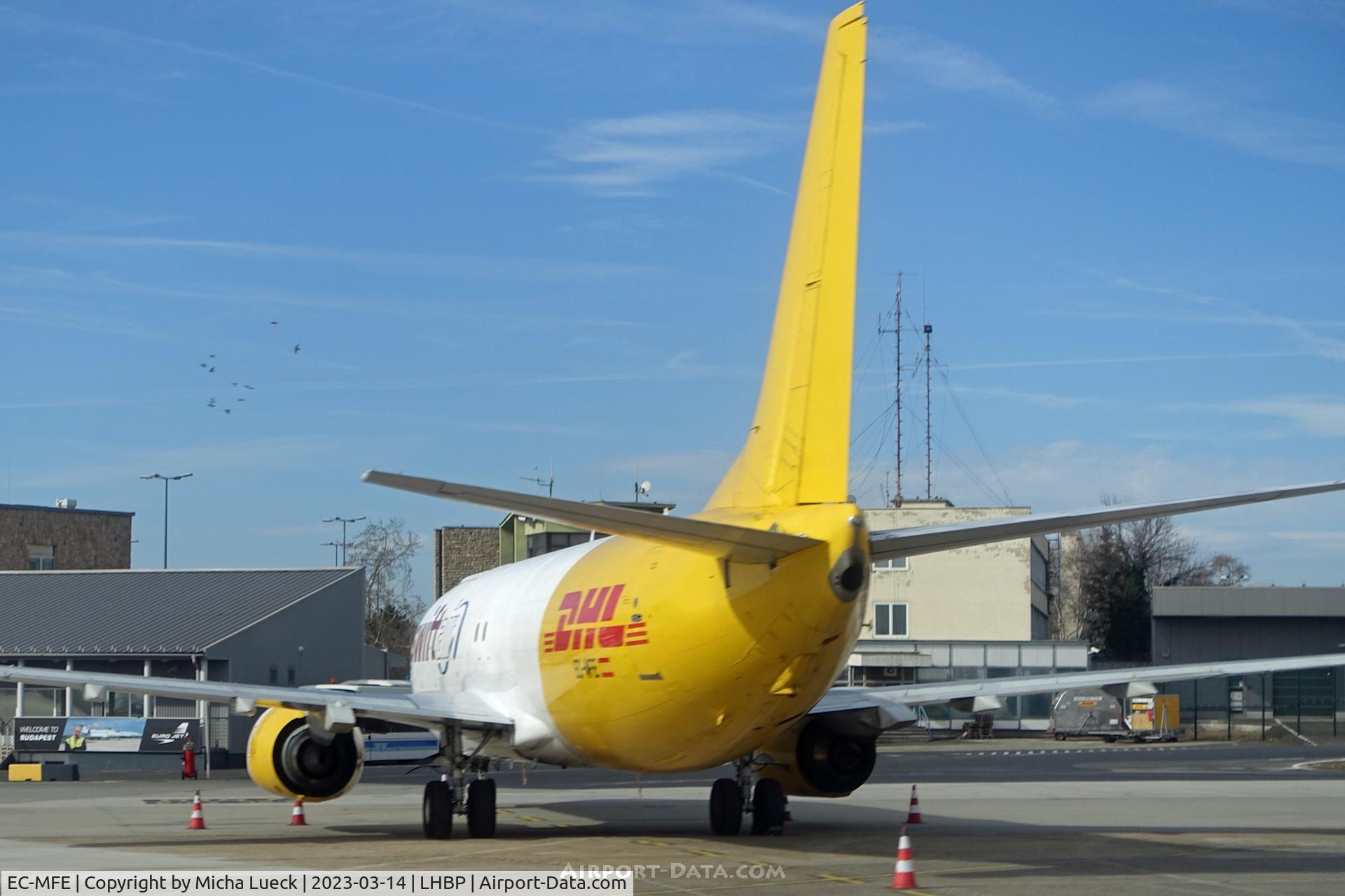 EC-MFE, 1993 Boeing 737-476 C/N 24445, At Budapest