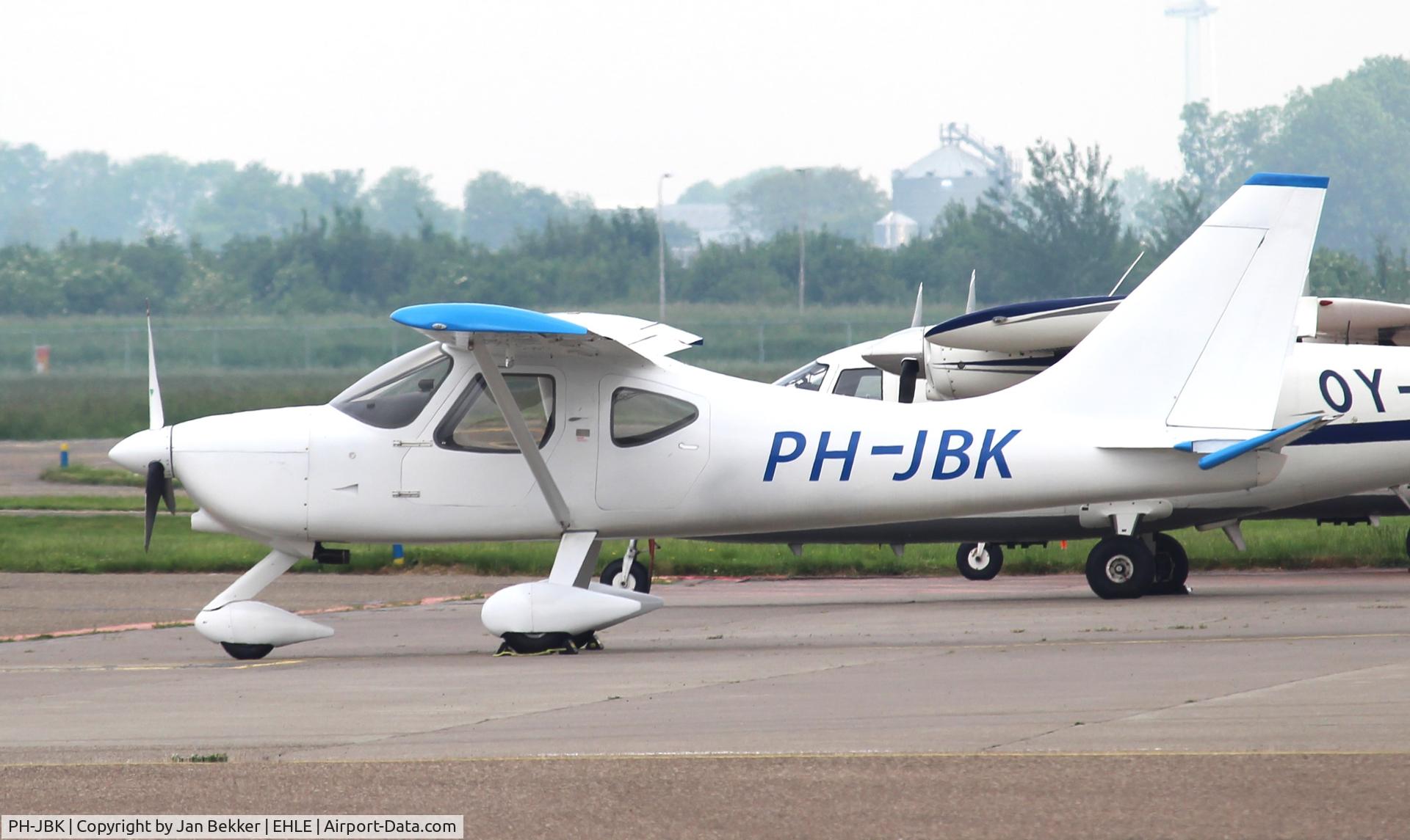 PH-JBK, Glasair Sportsman 2+2 C/N 7095, Lelystad Airport