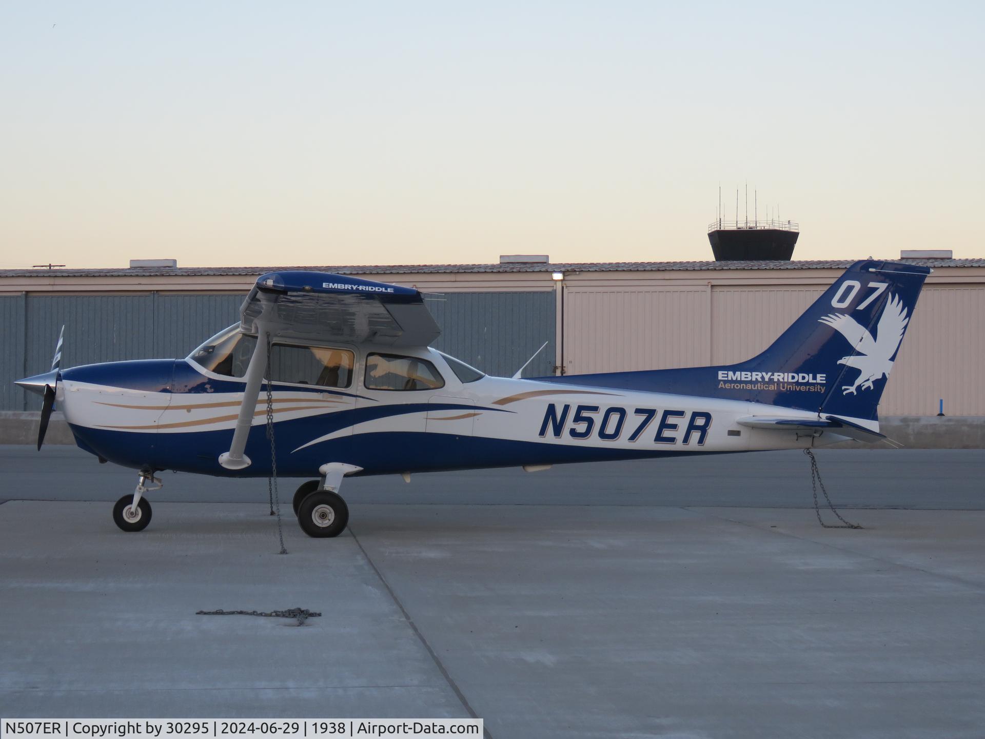 N507ER, 2022 Cessna 172S C/N 172S12858, Parked