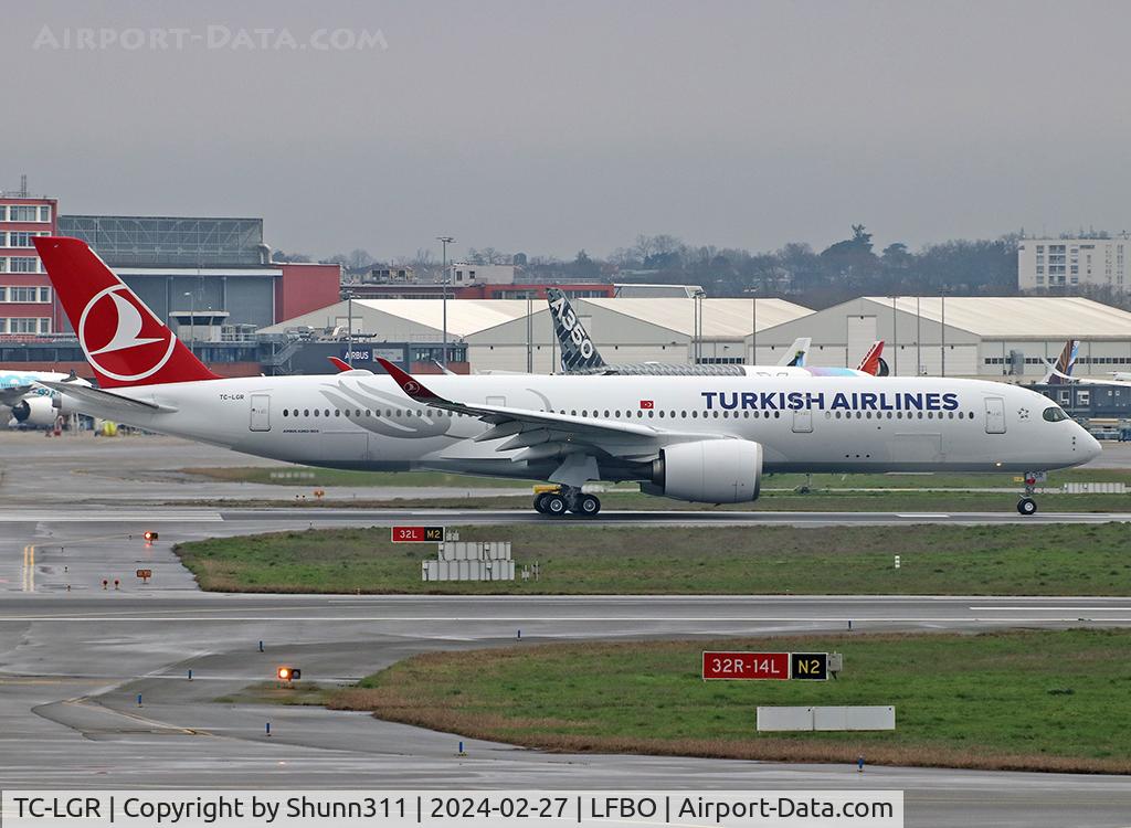 TC-LGR, 2024 Airbus A350-941 C/N 0651, Delivery day...