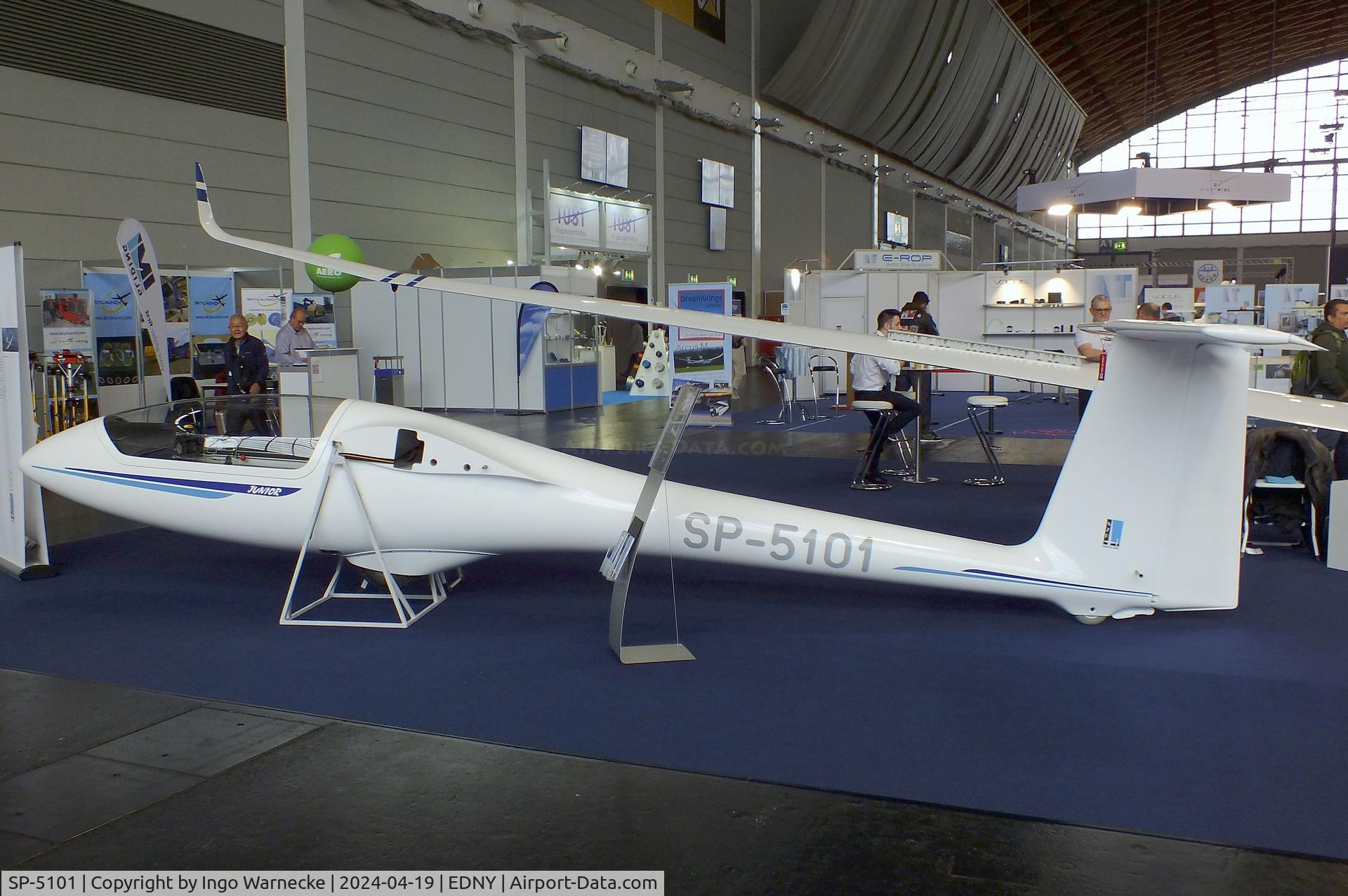 SP-5101, PZL-Bielsko SZD-51-1 Junior C/N not found_SP-5101, PZL-Bielsko SZD-51-1 Junior (wings dismounted) at AERO 2024, Friedrichshafen