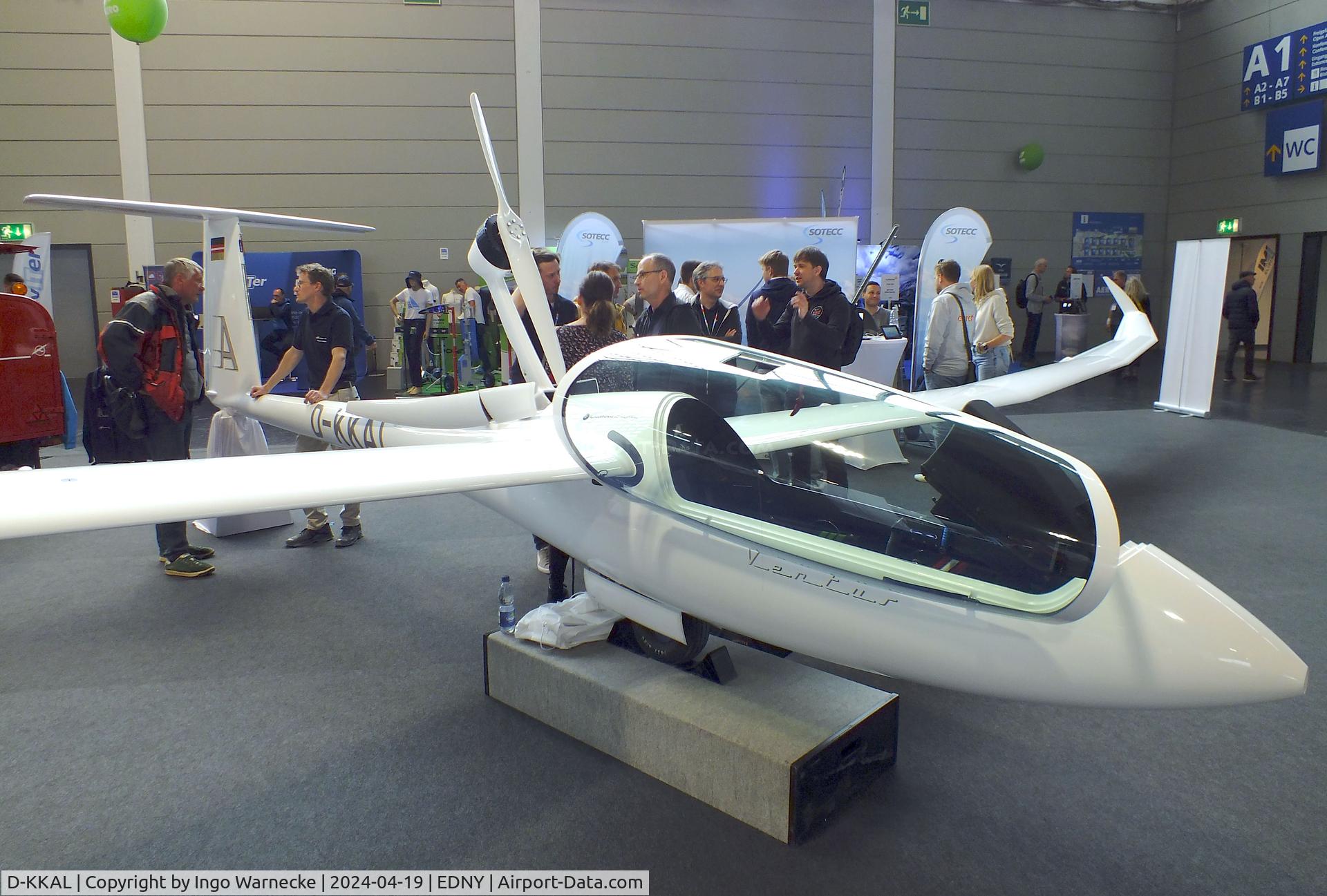 D-KKAL, Schempp-Hirth Ventus 3T C/N 026 TS, Schempp-Hirth Ventus 3T at the AERO 2024, Friedrichshafen