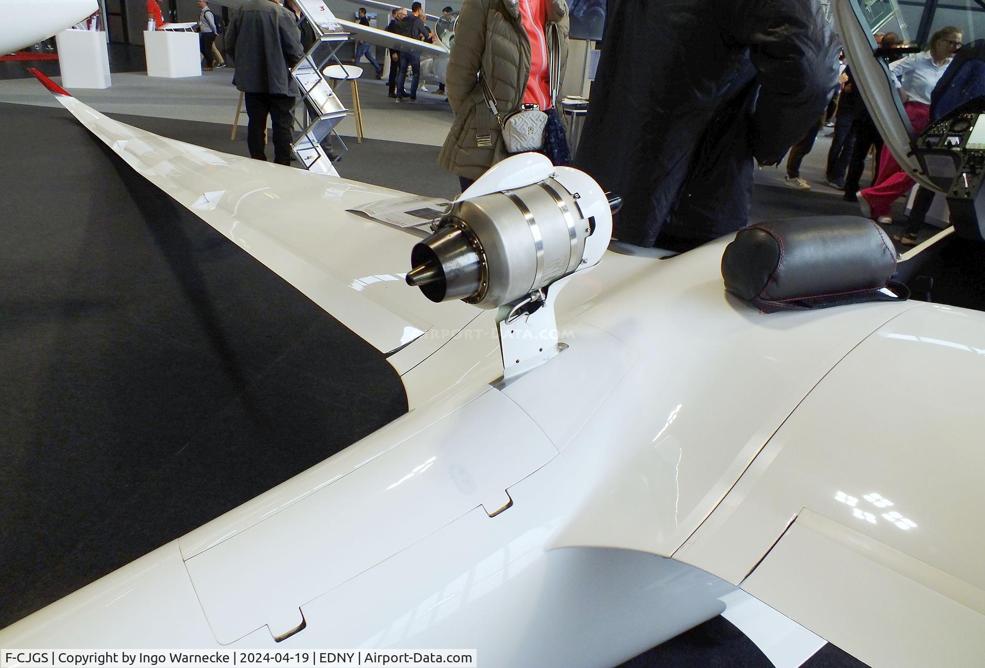 F-CJGS, Jonker JS-3 Rapture Jet C/N 3.MD046, Jonker JS-3J Rapture Jet with retractable turbojet at the AERO 2024, Friedrichshafen