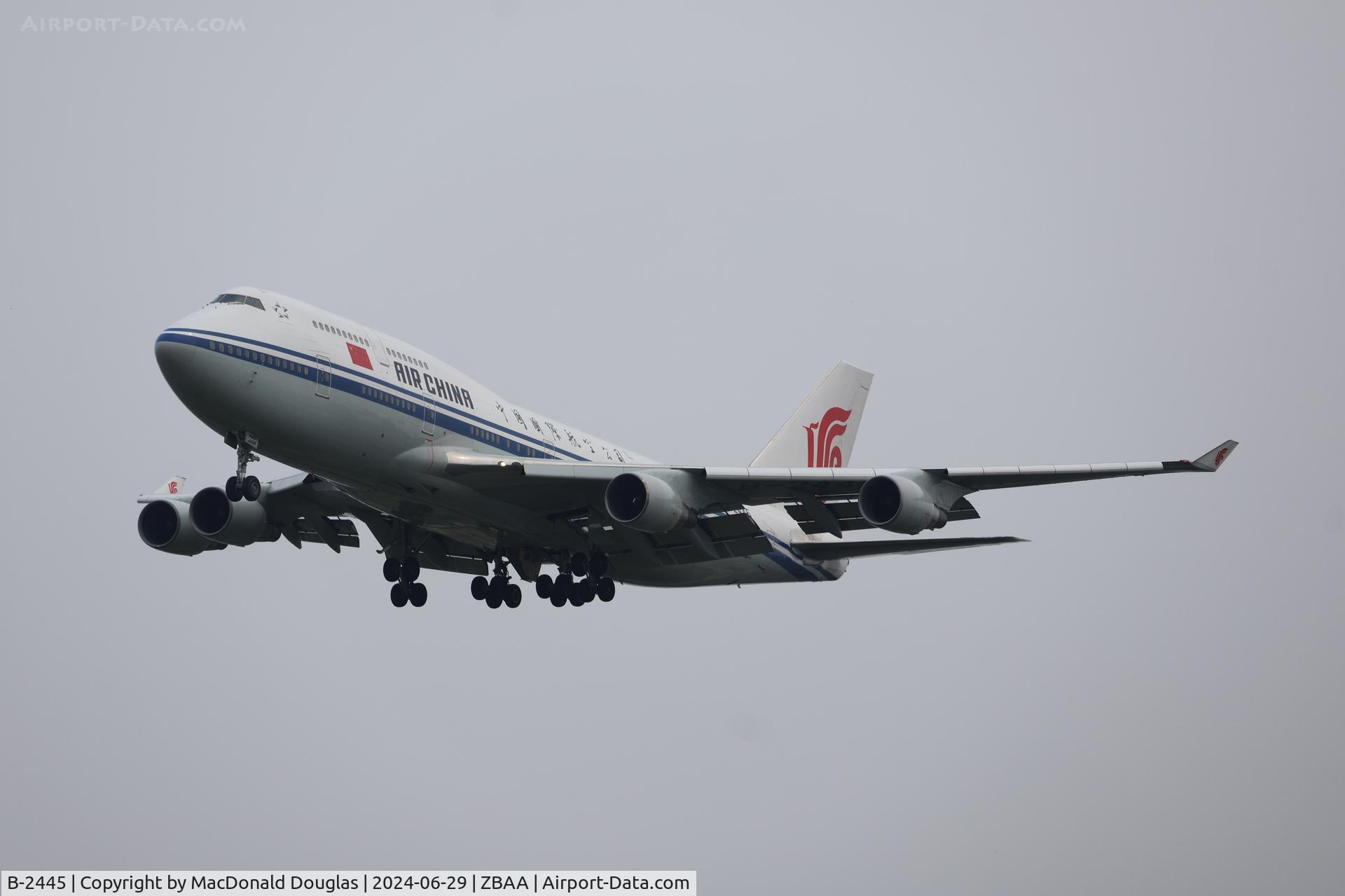 B-2445, Boeing 747-4J6 C/N 25882, PEK/ZBAA