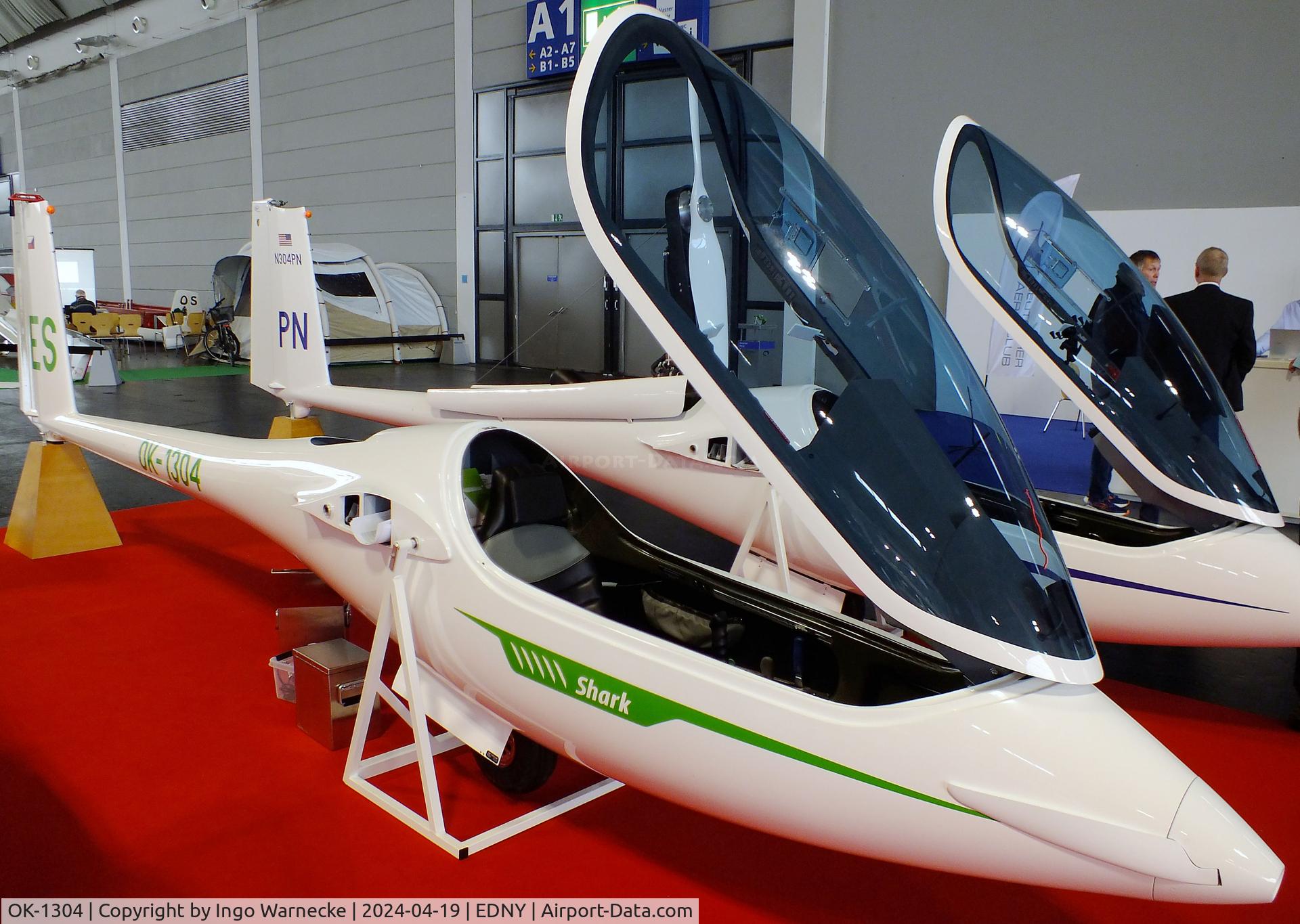 OK-1304, 2023 HpH Sailplanes HPH 304e FES Shark C/N not found_OK-1304, HpH Sailplanes HPH 304e FES Shark with electric motor (FES, front electric sustainer) (wings / tailplane dismounted) at AERO 2024, Friedrichshafen