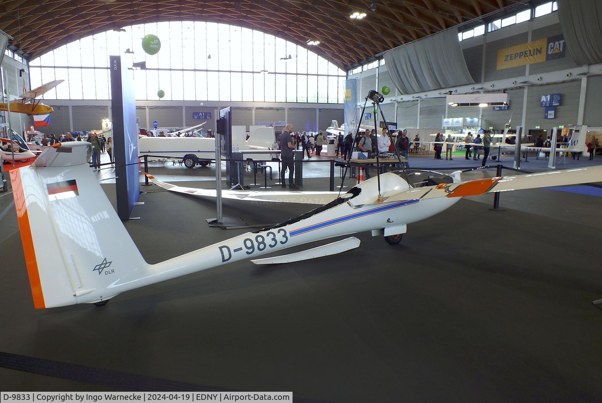 D-9833, Schempp-Hirth Discus 2c-DLR C/N 1, Schempp-Hirth Discus 2c-DLR research glider of DLR at the AERO 2024, Friedrichshafen