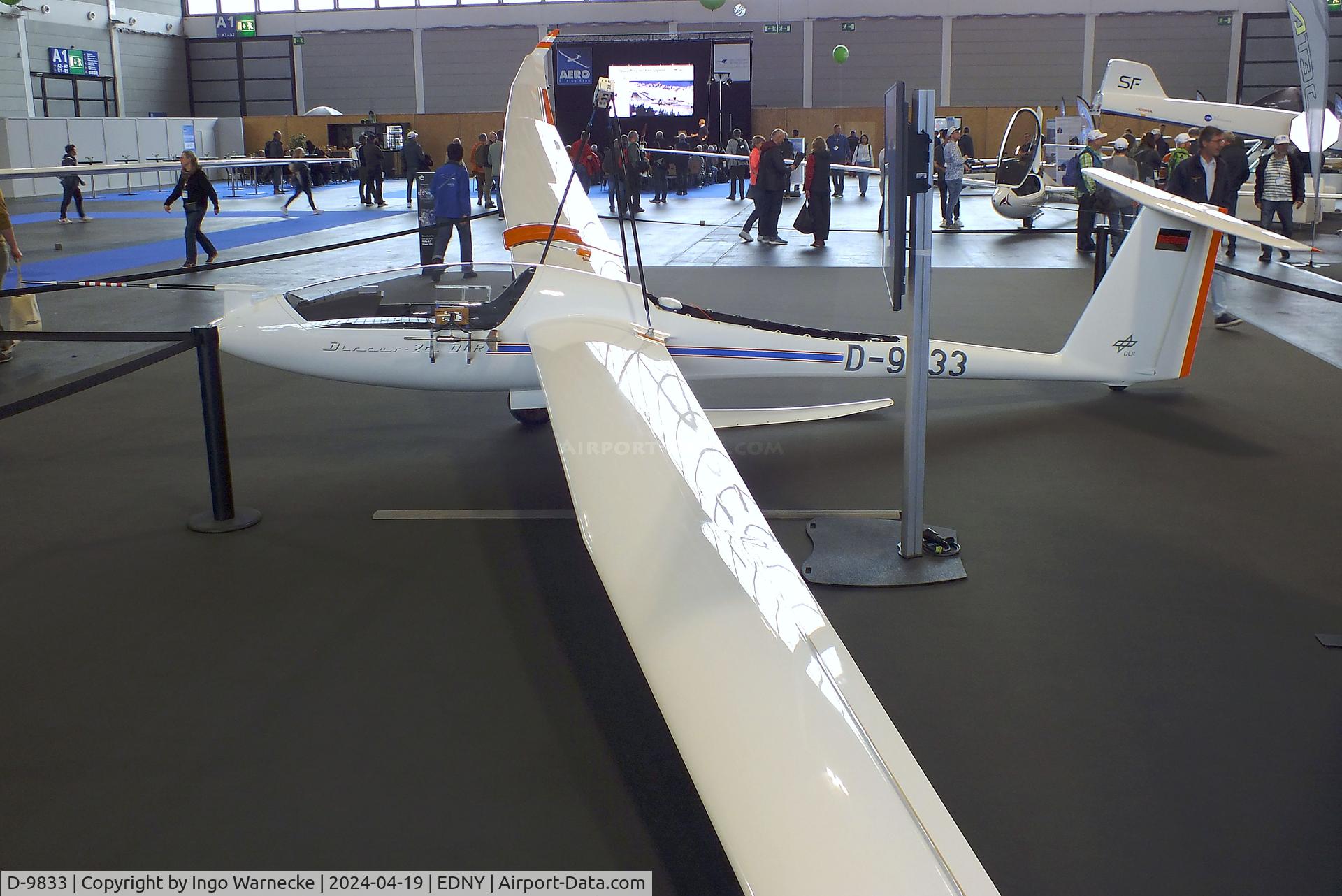 D-9833, Schempp-Hirth Discus 2c-DLR C/N 1, Schempp-Hirth Discus 2c-DLR research glider of DLR at the AERO 2024, Friedrichshafen