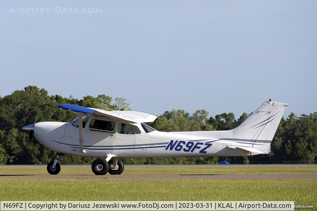 N69FZ, Cessna R172K Hawk XP C/N R1722546, Cessna R172K Hawk XP  C/N R1722546, N69FZ