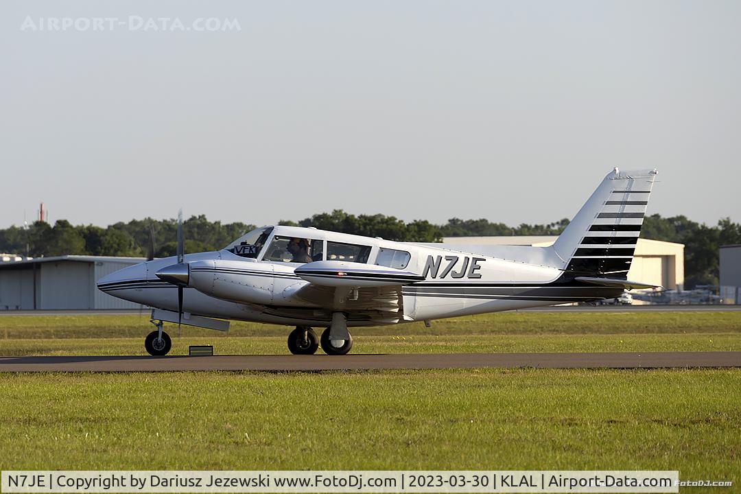 N7JE, 1967 Piper PA-30 Twin Comanche C/N 30-1618, Piper PA-30 Twin Comanche  C/N 30-1618, N7JE