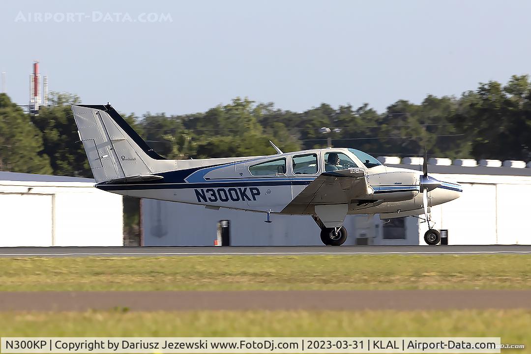N300KP, 1979 Beech B-55 C/N TC-2240, Beech B55 Baron  C/N TC-2240, N300KP