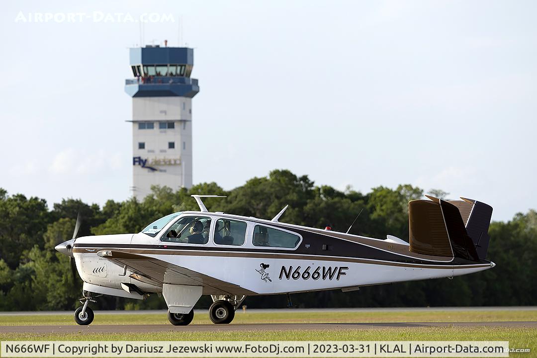 N666WF, 1976 Beech V35B Bonanza C/N D-9885, Beech V35B Bonanza  C/N D-9885, N666WF