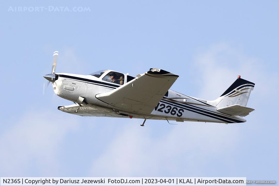 N236S, Raytheon Aircraft Company A36 Bonanza C/N E-3555, Beech A36 Bonanza  C/N E3555, N236S