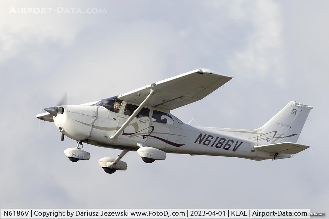 N6186V, 2008 Cessna 172S C/N 172S10730, Cessna 172S Skyhawk  C/N 172S10730, N6186V