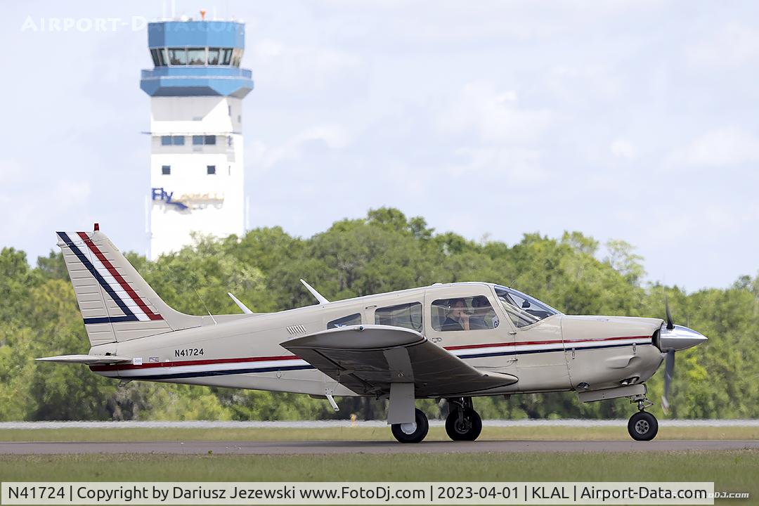 N41724, 1974 Piper PA-28R-200 Cherokee Arrow C/N 28R-7435212, Piper PA-28R-200 Arrow II  C/N 28R-7435212, N41724