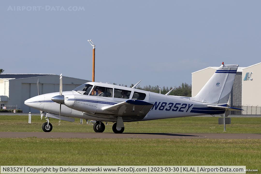 N8352Y, 1967 Piper PA-30 Twin Comanche C/N 30-1499, Piper PA-30 Twin Comanche  C/N 30-1499, N8352Y