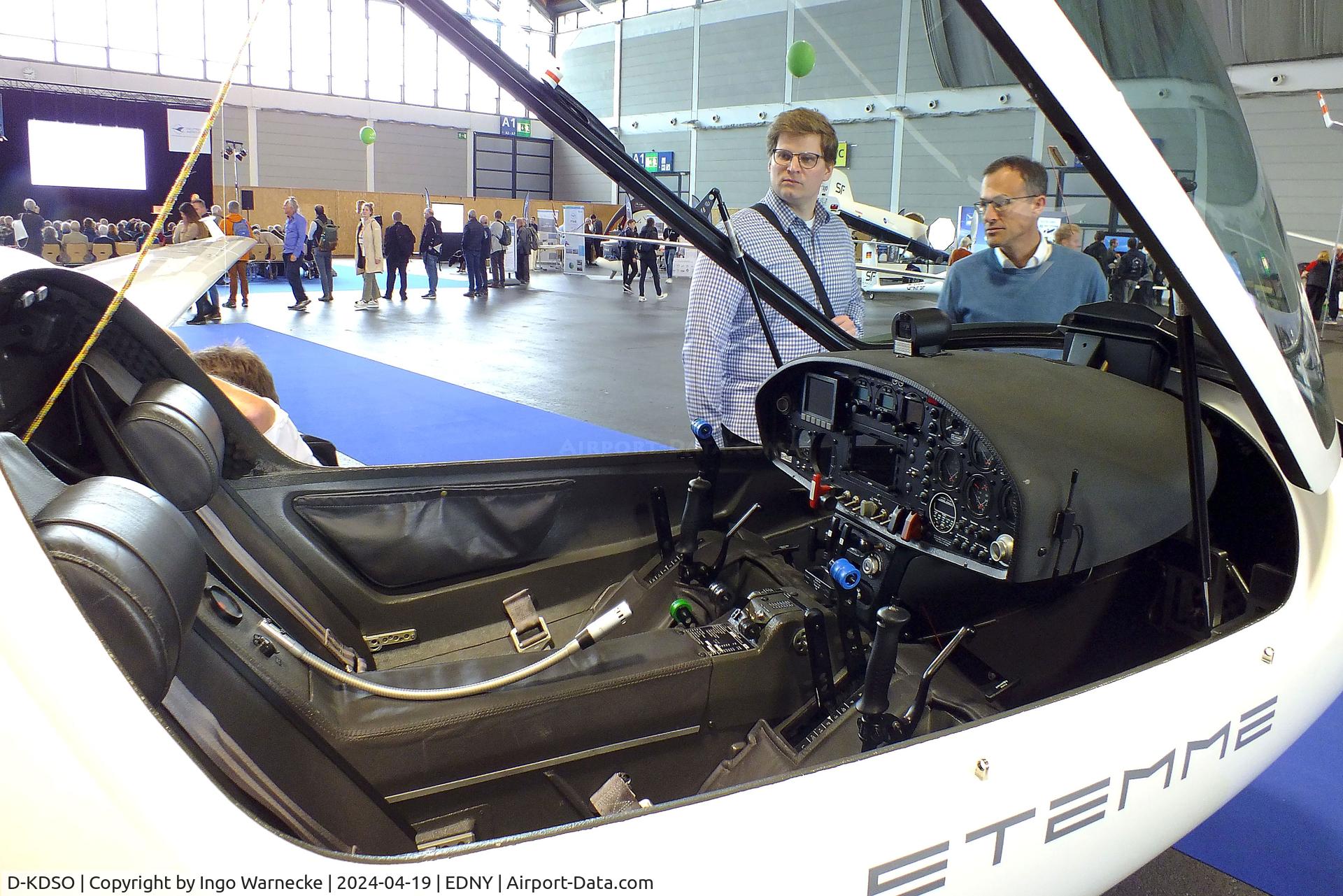 D-KDSO, 2007 Stemme S-10VT C/N 11-111, Stemme S-10VT at the AERO 2024, Friedrichshafen #c