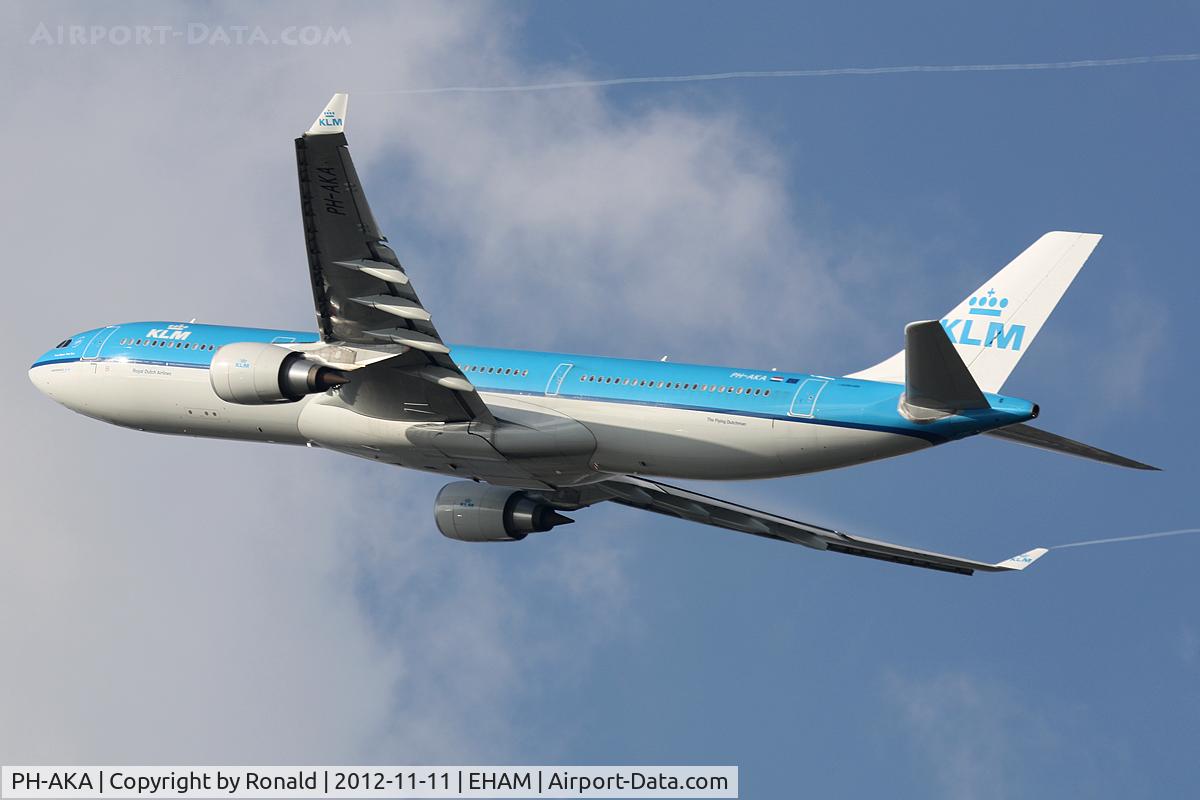 PH-AKA, 2012 Airbus A330-303 C/N 1287, at eham