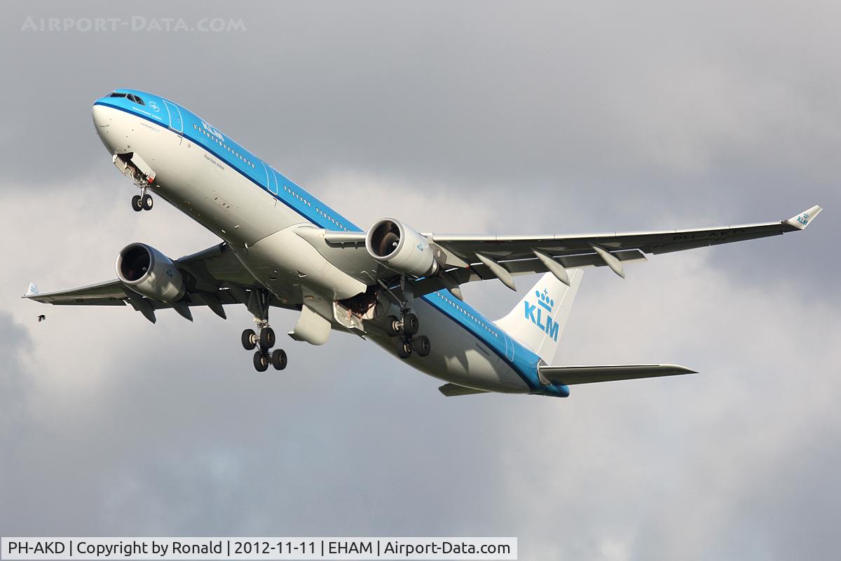 PH-AKD, 2012 Airbus A330-303 C/N 1300, at eham