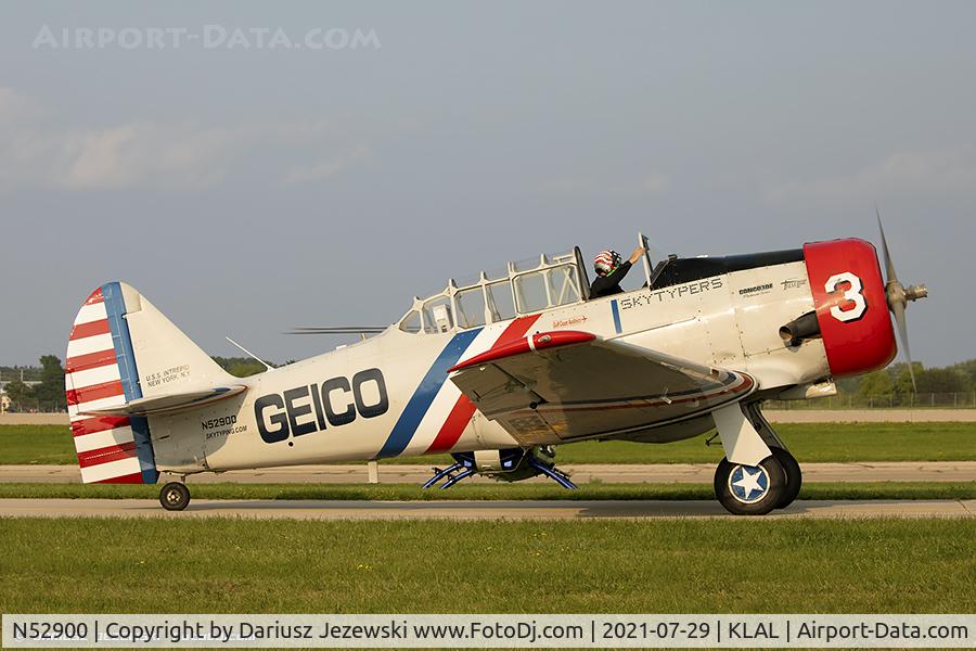 N52900, 1940 North American SNJ-2 Texan C/N 2010, North American SNJ-2 Texan  C/N 2010 - Geico Skytypers, N52900