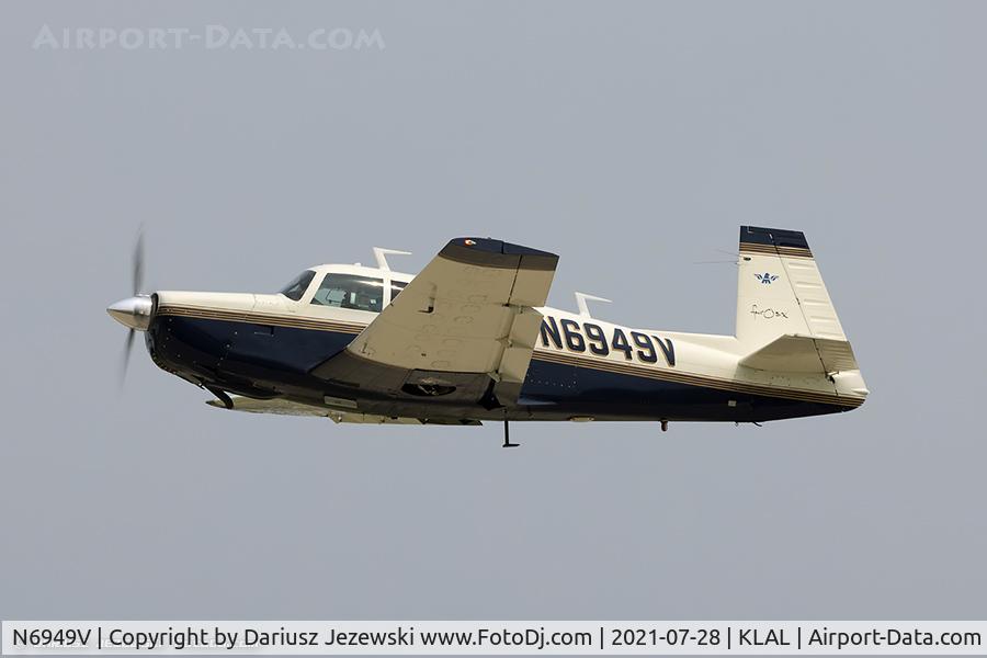N6949V, 1975 Mooney M20F Executive C/N 22-1322, Mooney M20F Executive  C/N 22-1322, N6949V
