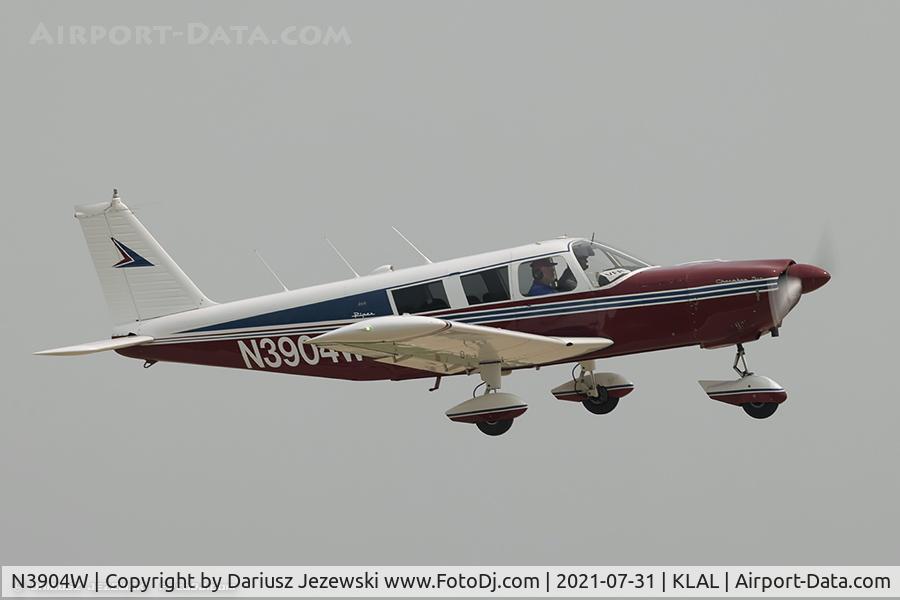 N3904W, 1966 Piper PA-32-260 Cherokee Six C/N 32-850, Piper PA-32-260 Cherokee Six  C/N 32-850, N3904W