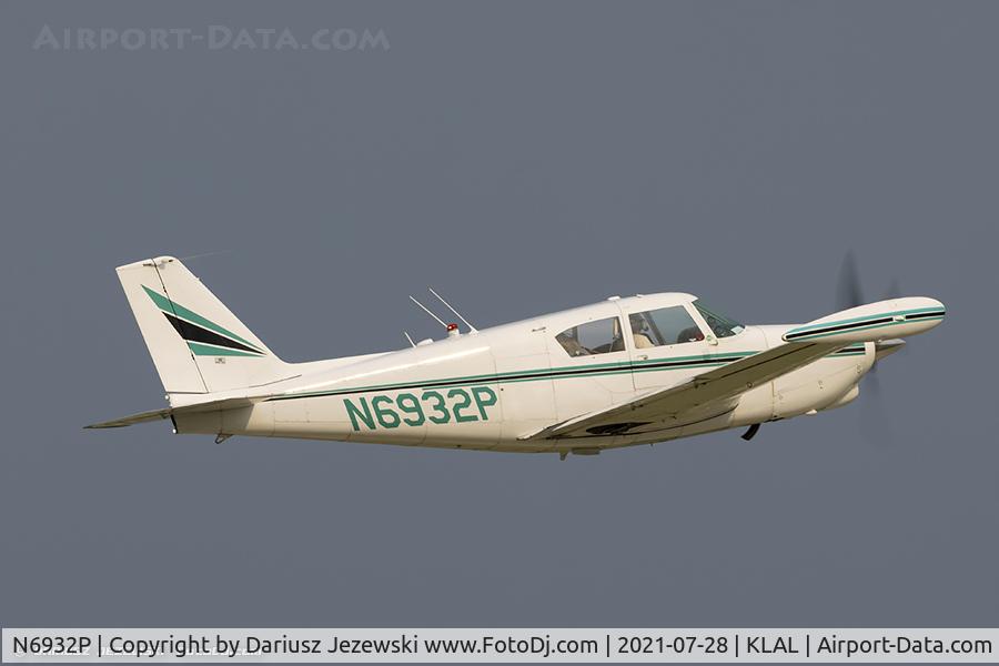 N6932P, 1960 Piper PA-24-250 Comanche C/N 24-2066, Piper PA-24-250 Comanche  C/N 24-2066, N6932P