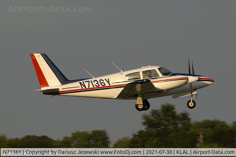 N7136Y, 1963 Piper PA-30 Twin Comanche C/N 30-158, Piper PA-30 Twin Comanche  C/N 30-158, N7136Y