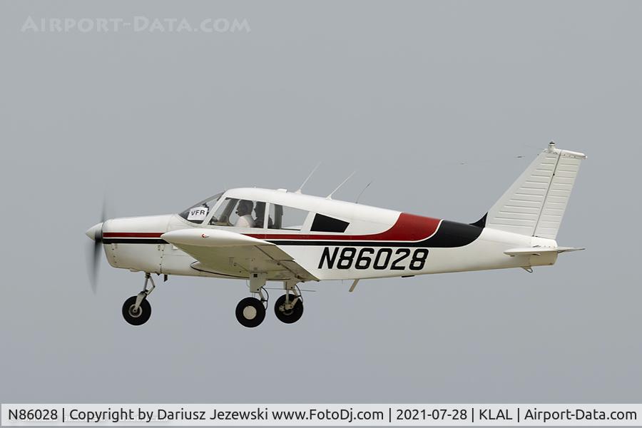 N86028, Piper PA-28-140 Cherokee C/N 28-23644, Piper PA-28-140 Cherokee Cruiser  C/N 28-23644, N86028