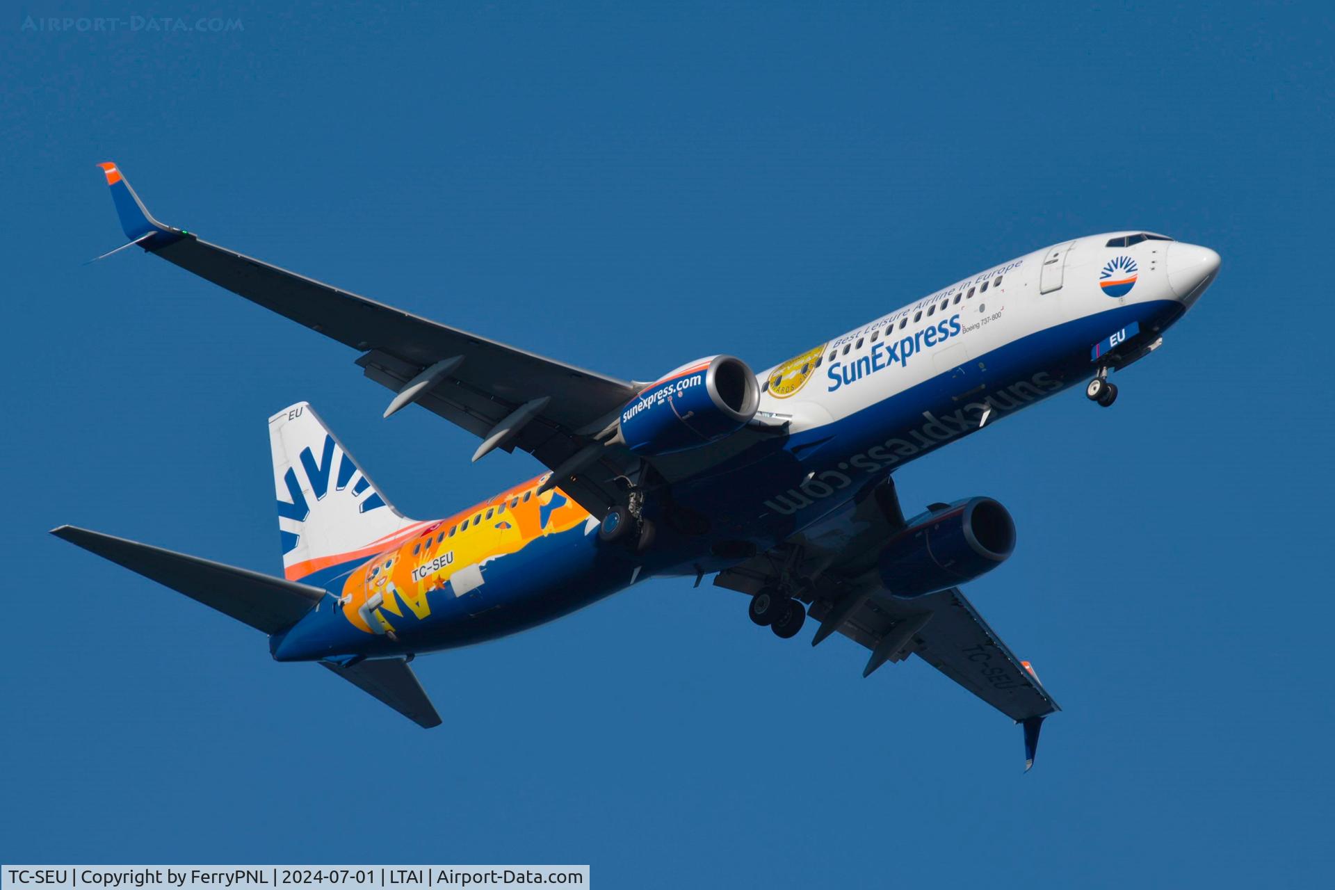 TC-SEU, 2016 Boeing 737-8HC C/N 61181, Europe's best leisure airline SunExpress B738