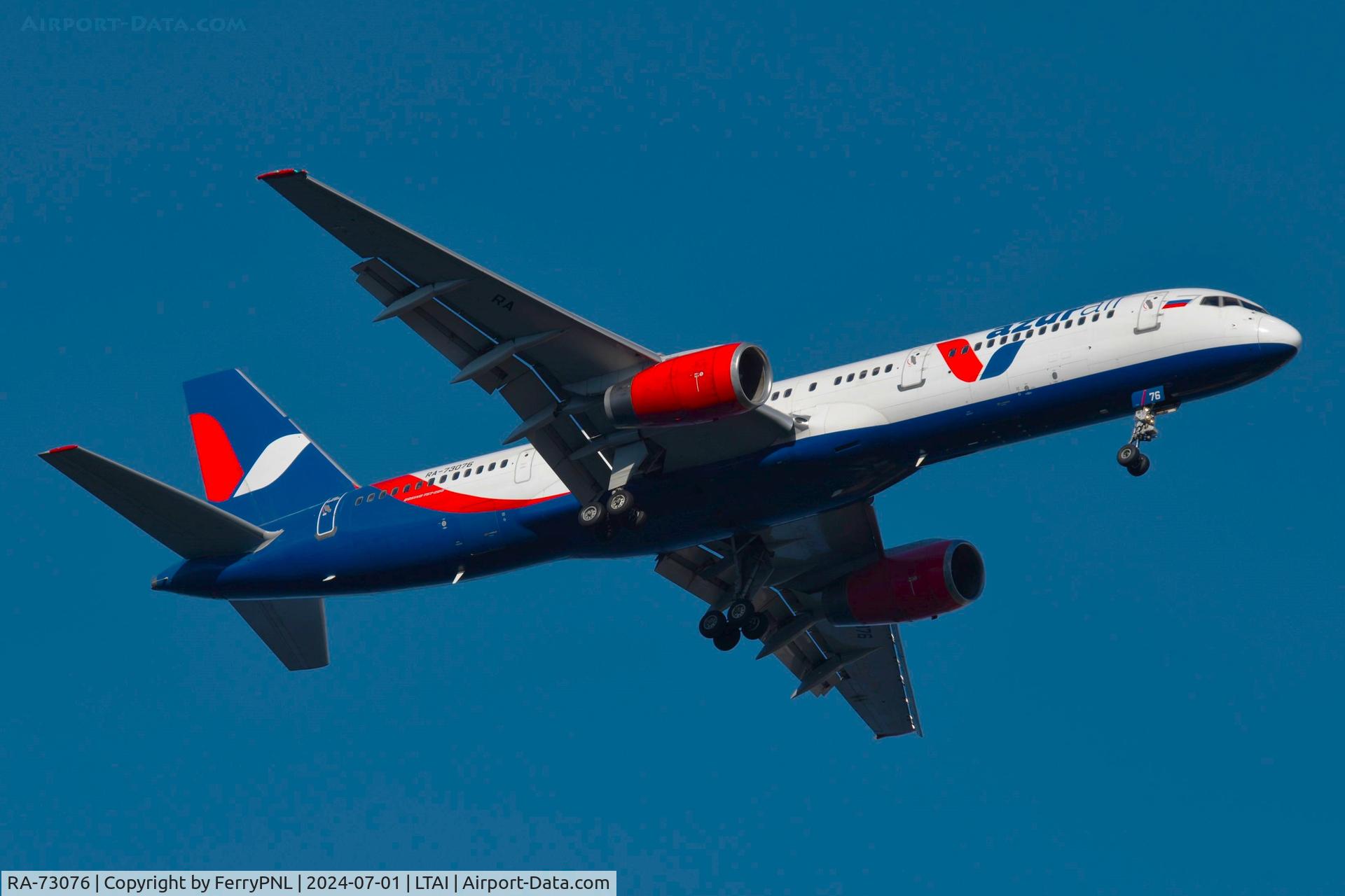 RA-73076, 2000 Boeing 757-28A C/N 30043, Arrival of Azur Air B752