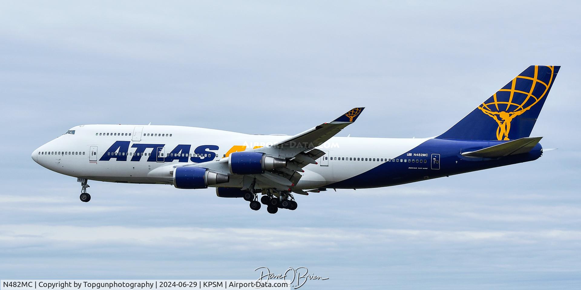 N482MC, 2001 Boeing 747-443 C/N 32340, CAMBER556 landing RW16