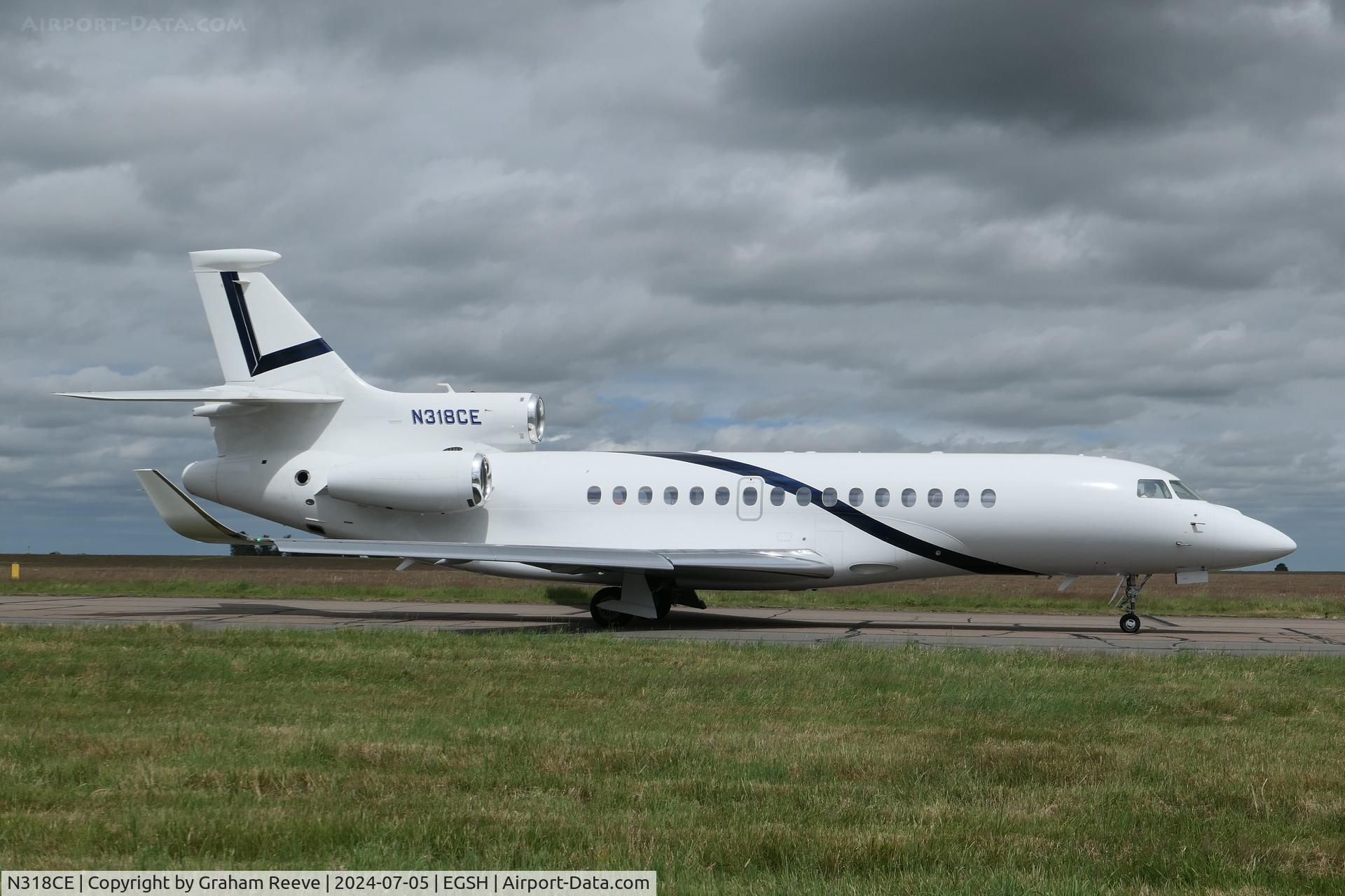 N318CE, 2018 Dassault Aviation Falcon 7X C/N 444, Departing from Norwich.