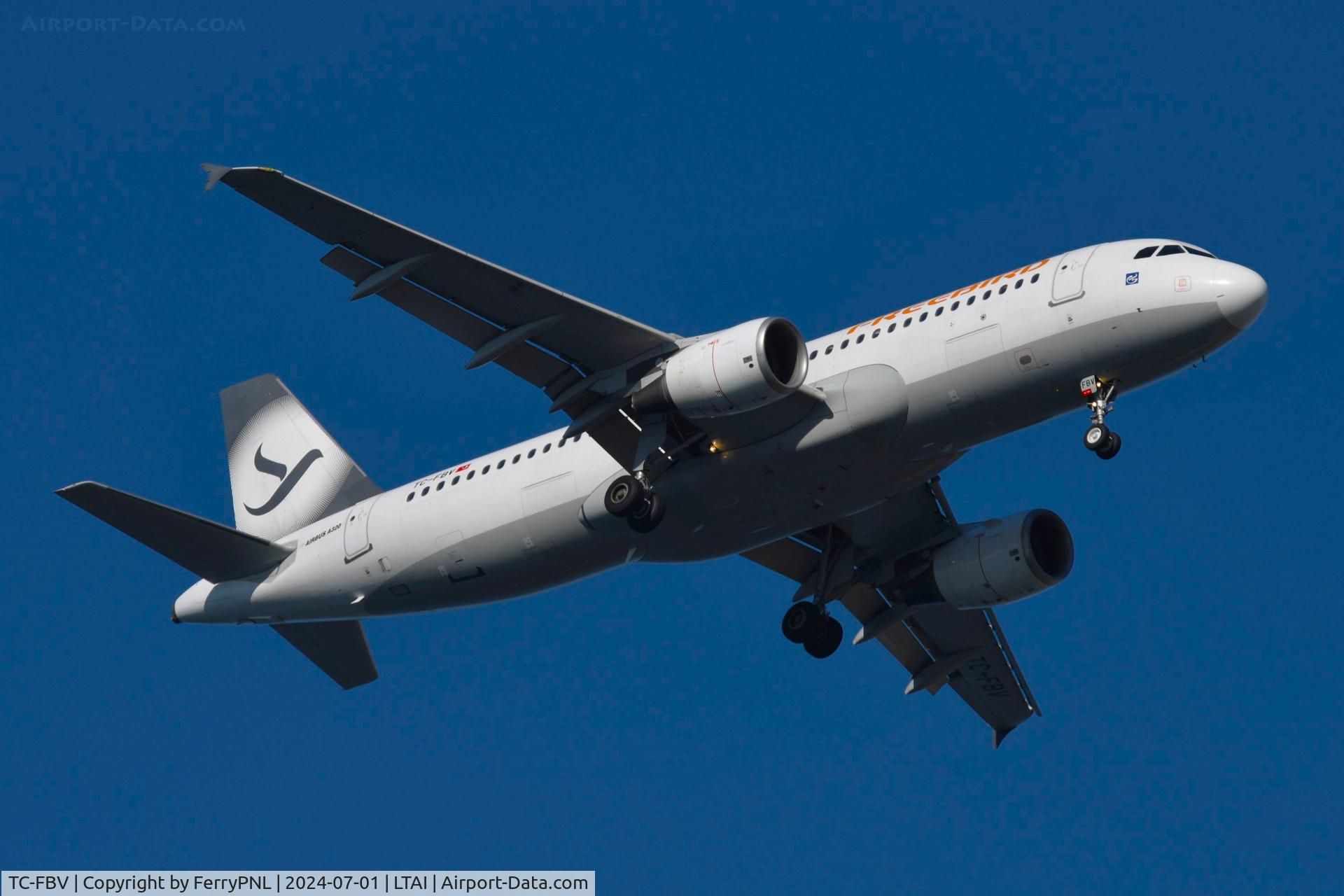 TC-FBV, 2011 Airbus A320-214 C/N 4658, Grey Freebird A320 landing