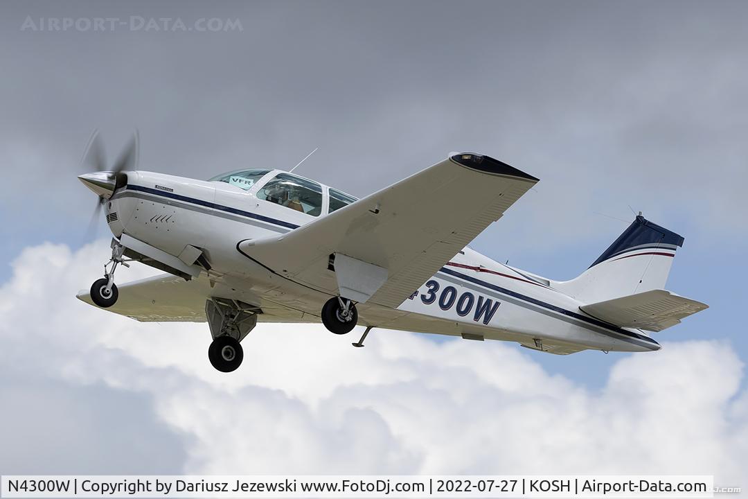 N4300W, 1973 Beech A36 Bonanza 36 C/N E-487, Beech A36 Bonanza  C/N E-487, N4300W